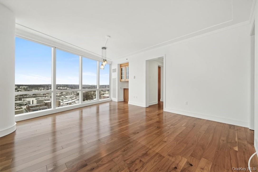 5 Renaissance # 21E, White Plains, NY 10601