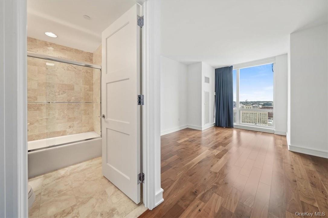 5 Renaissance # 21E, White Plains, NY 10601