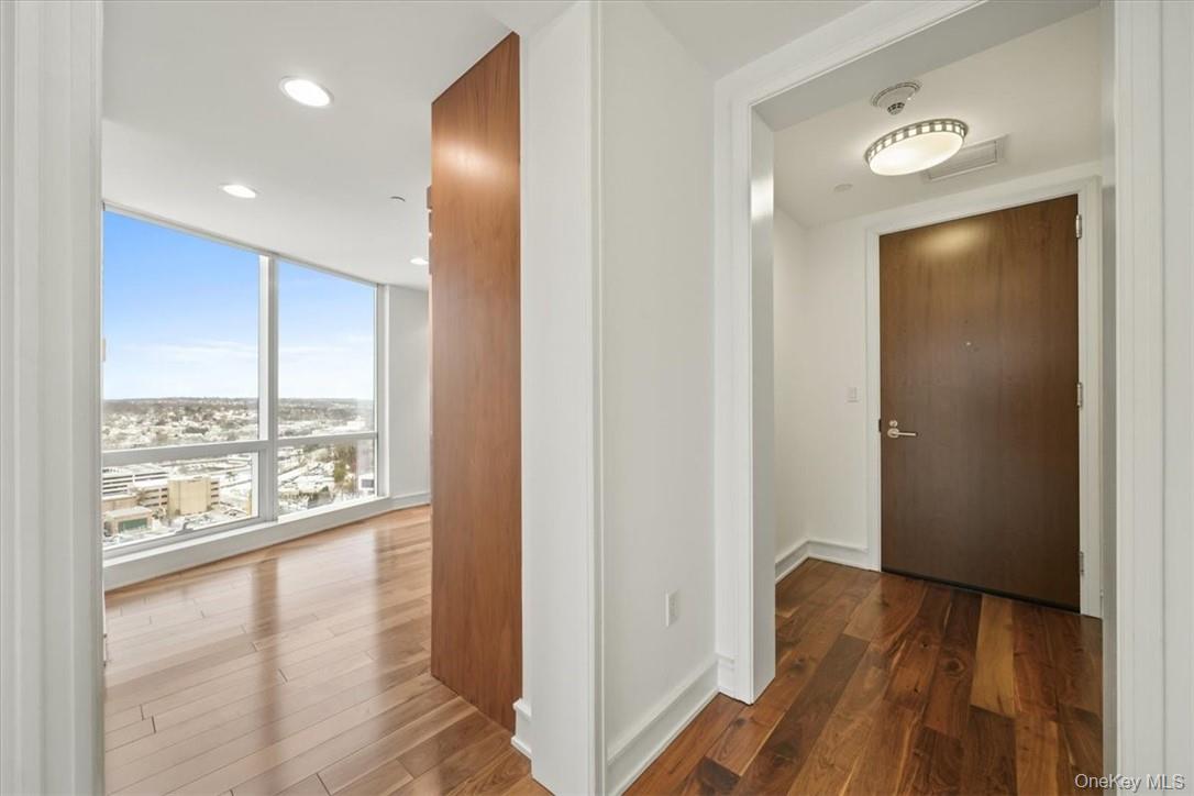 5 Renaissance # 21E, White Plains, NY 10601