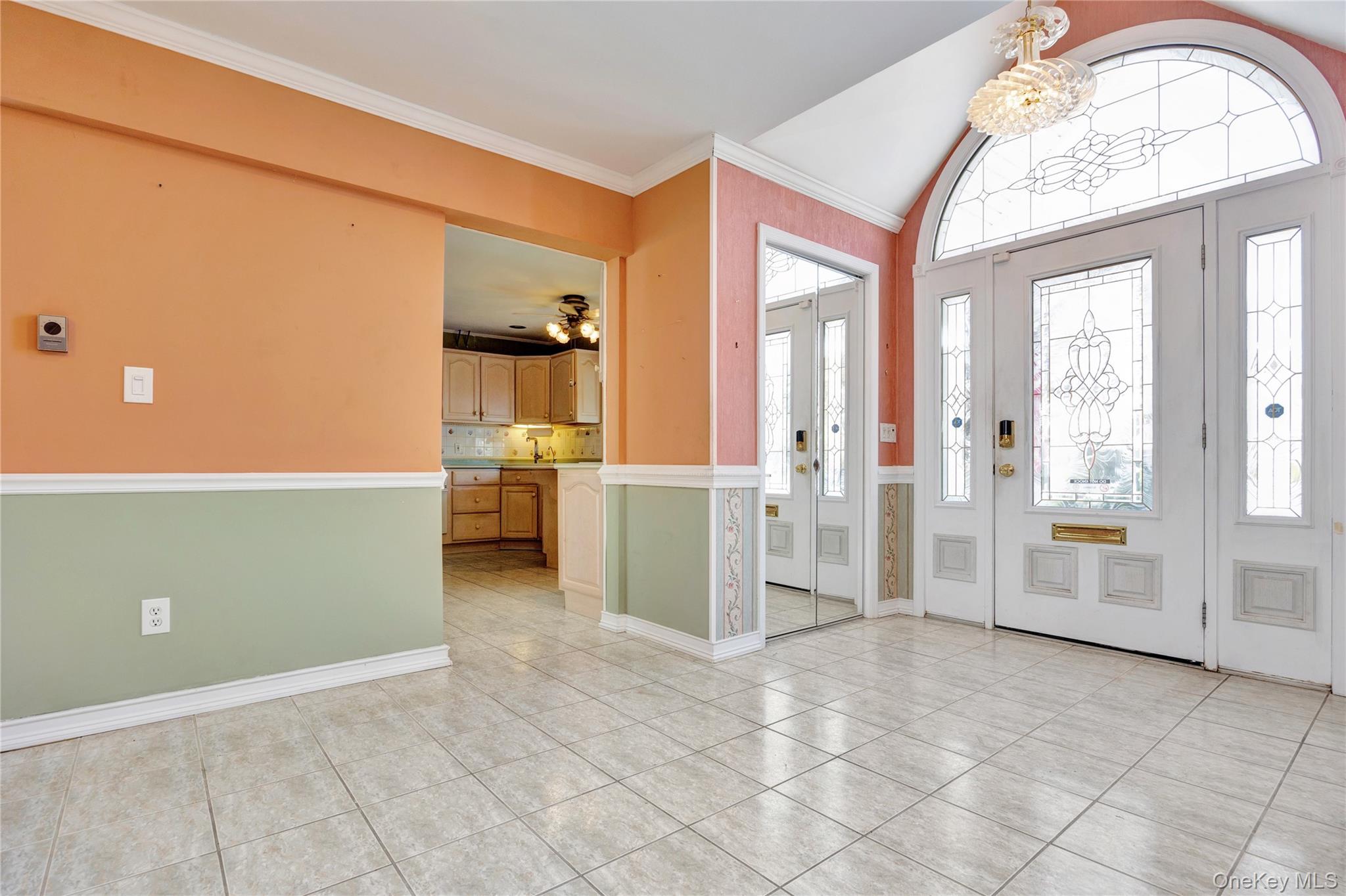 69 Cottonwood Lane, Westbury, NY 11590