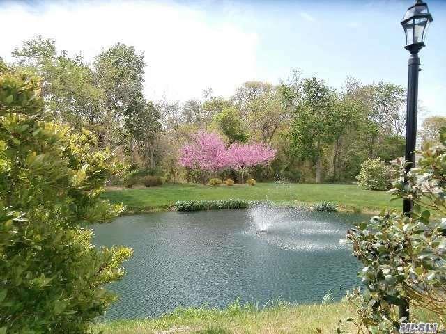 50 Strawberry Commons, Riverhead, NY 11901