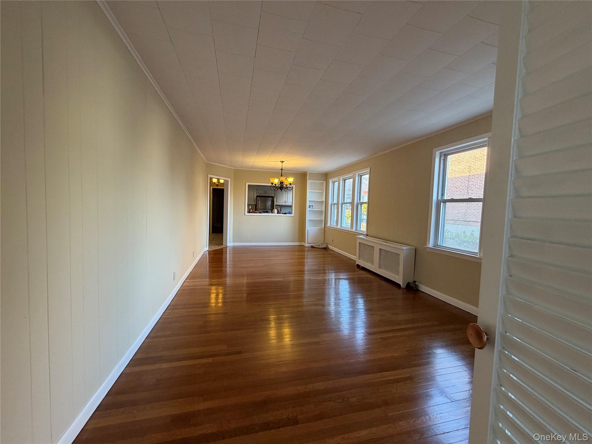 1271 Hobart Avenue, Bronx, NY 10461