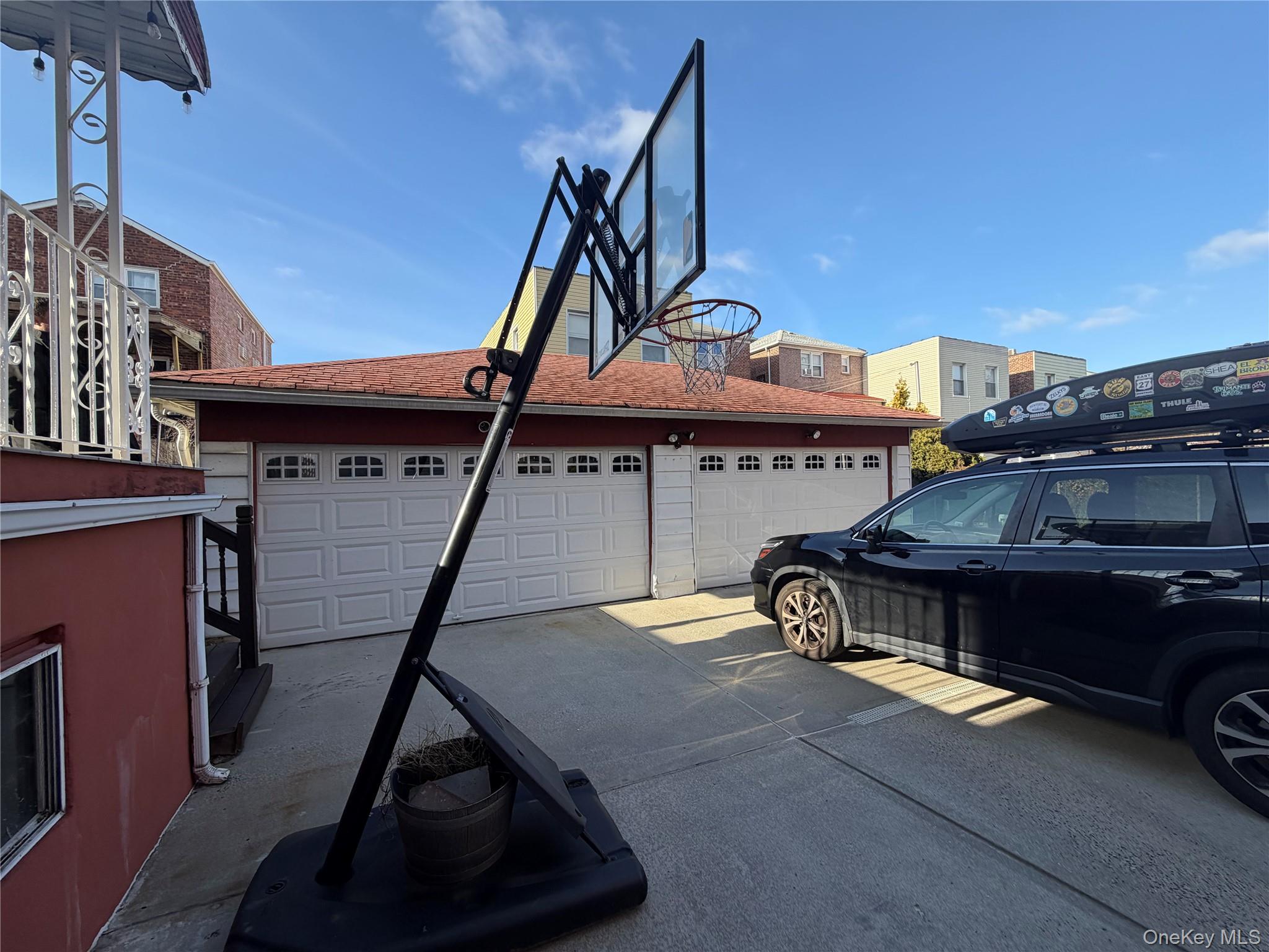 1271 Hobart Avenue, Bronx, NY 10461