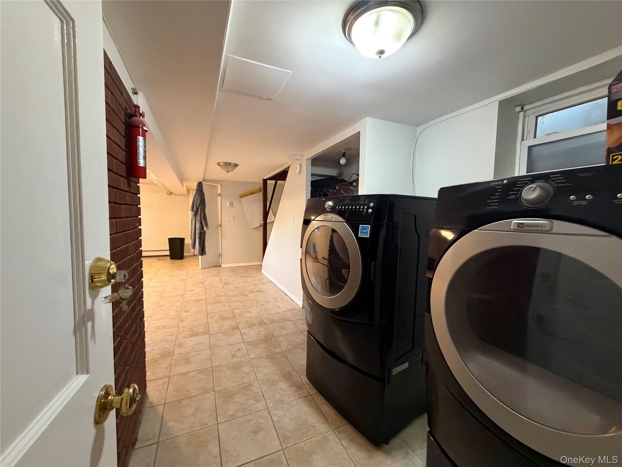 1271 Hobart Avenue, Bronx, NY 10461