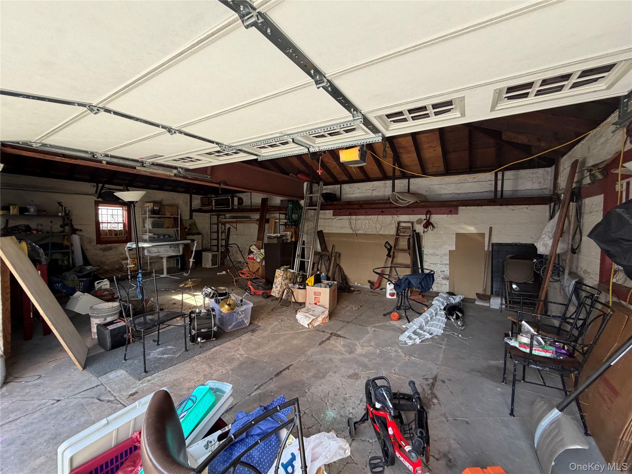 1271 Hobart Avenue, Bronx, NY 10461