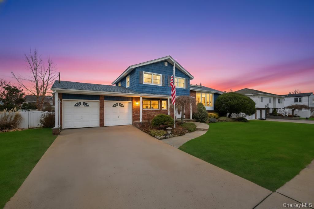 65 Waterview Avenue, Massapequa, NY 11758