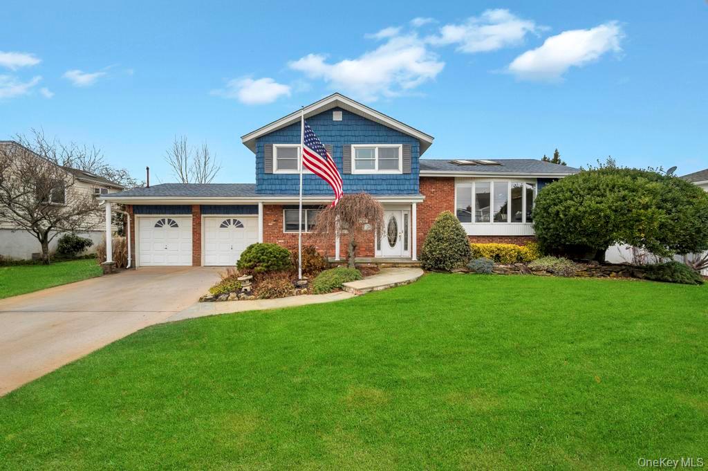 65 Waterview Avenue, Massapequa, NY 11758