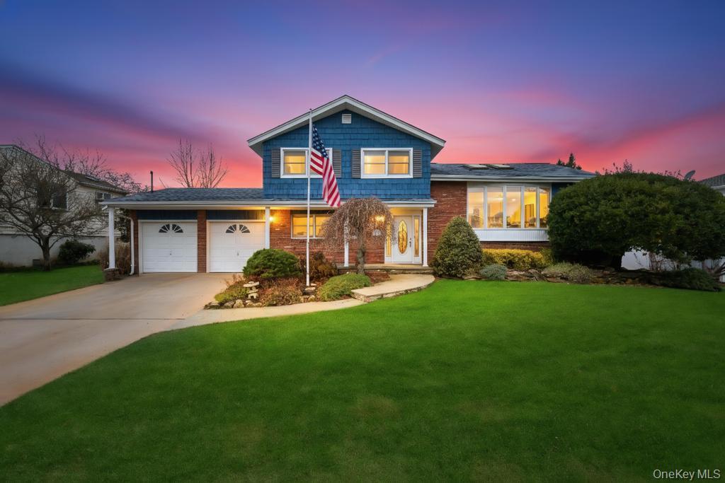 65 Waterview Avenue, Massapequa, NY 11758