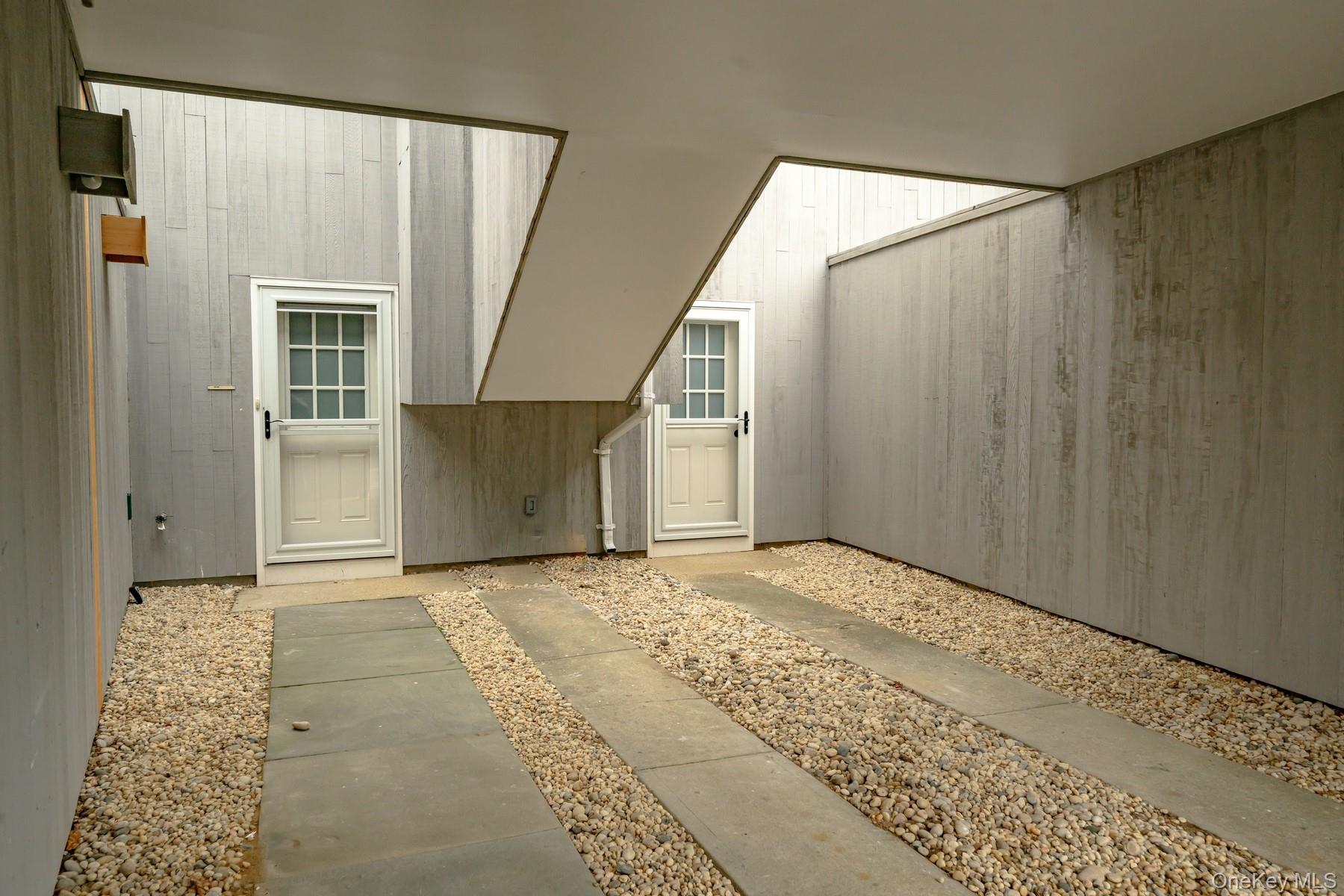 29 Fairway Place # 6, Montauk, NY 11954