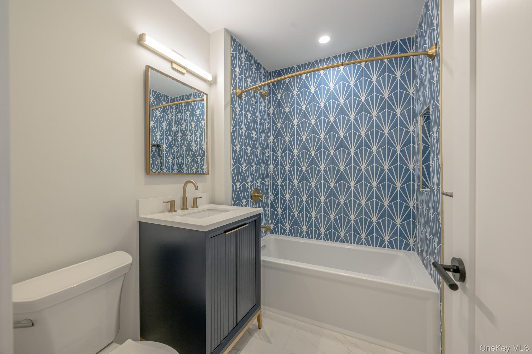 29 Fairway Place # 6, Montauk, NY 11954