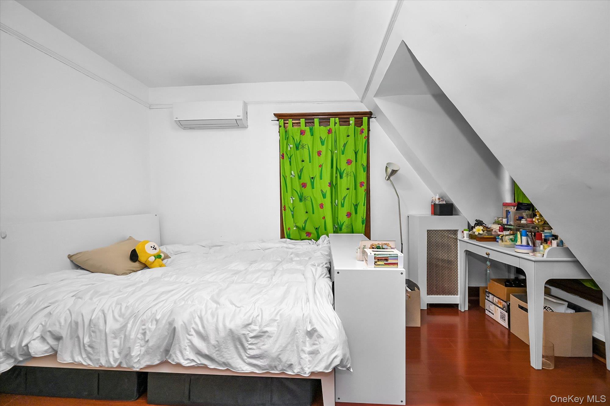 87-71 111th Street, Richmond Hill, NY 11418