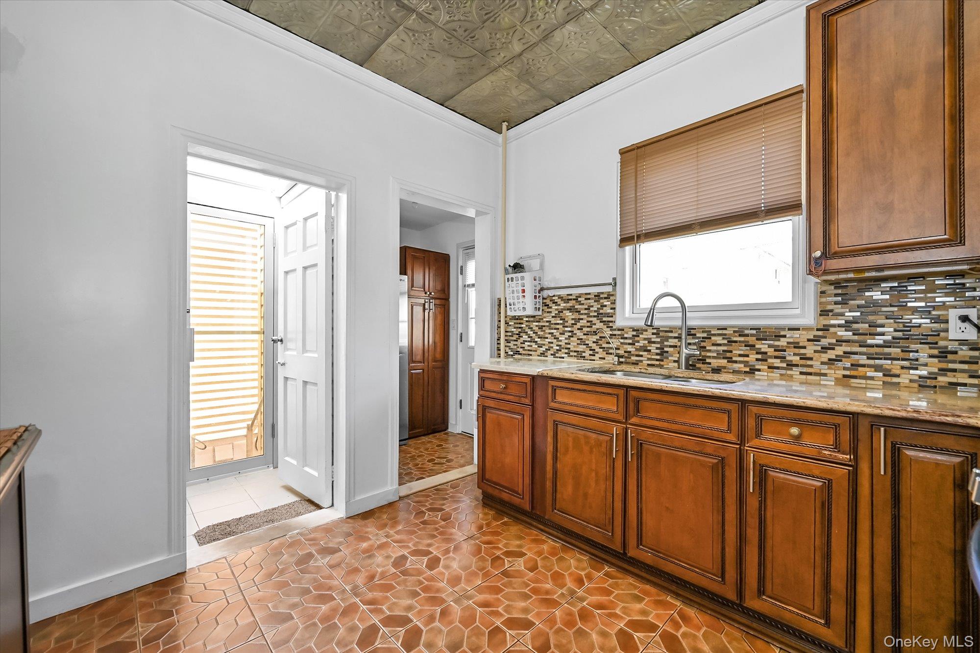 87-71 111th Street, Richmond Hill, NY 11418