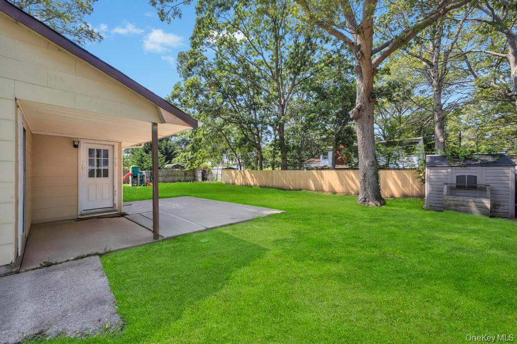 11 Edwards Road, Mastic Beach, NY 11951