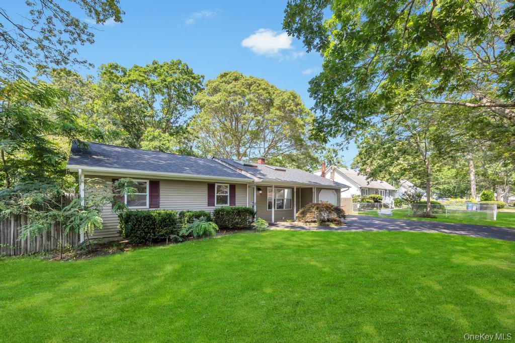 11 Edwards Road, Mastic Beach, NY 11951