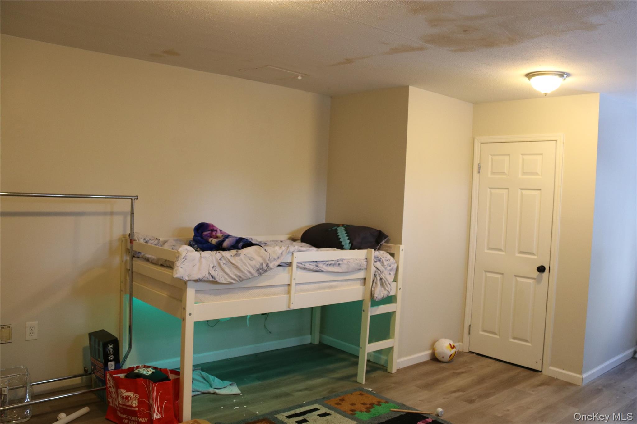 741 Peenpack Trail, Sparrowbush, NY 12780