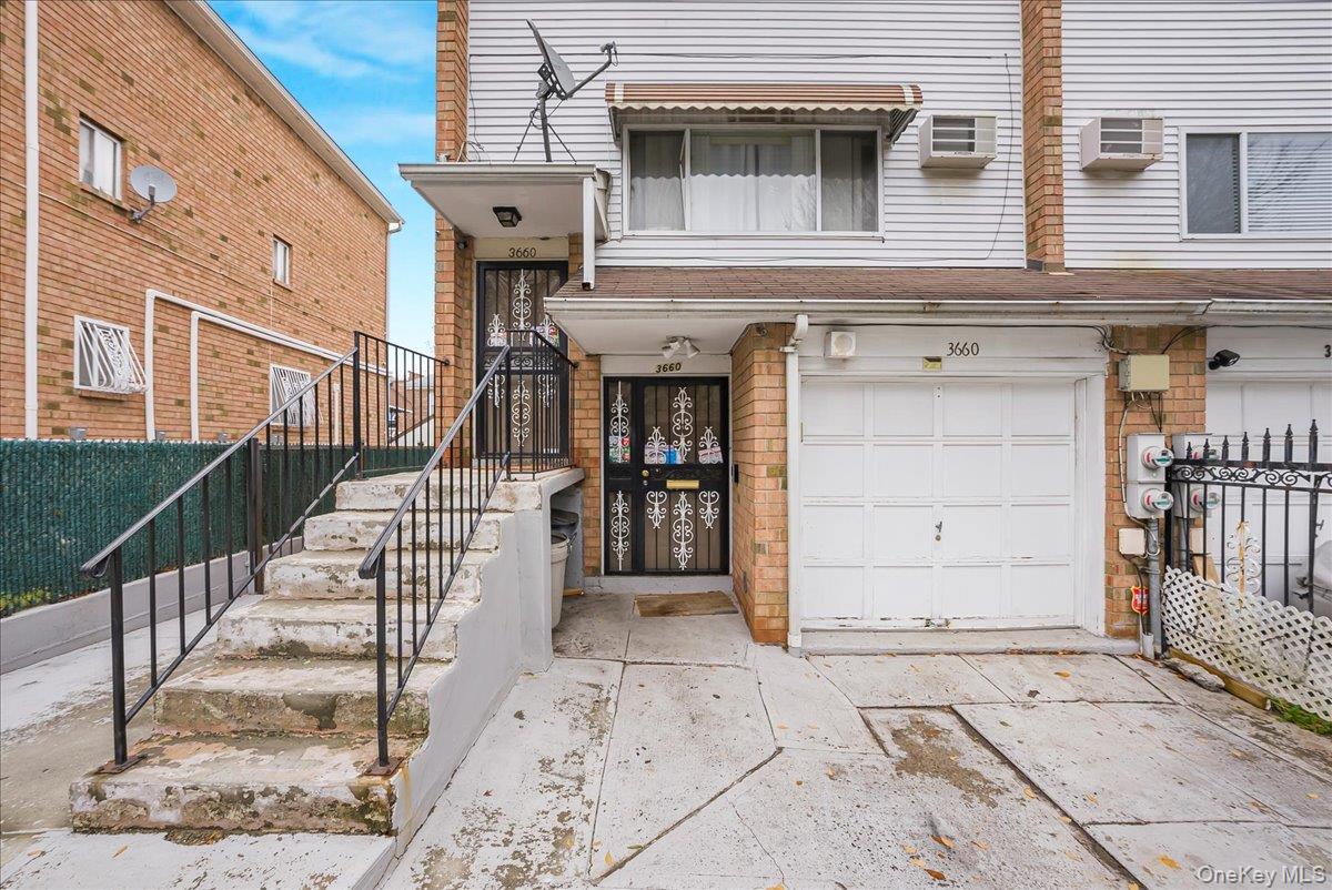 3660 Varian Avenue, Bronx, NY 10466