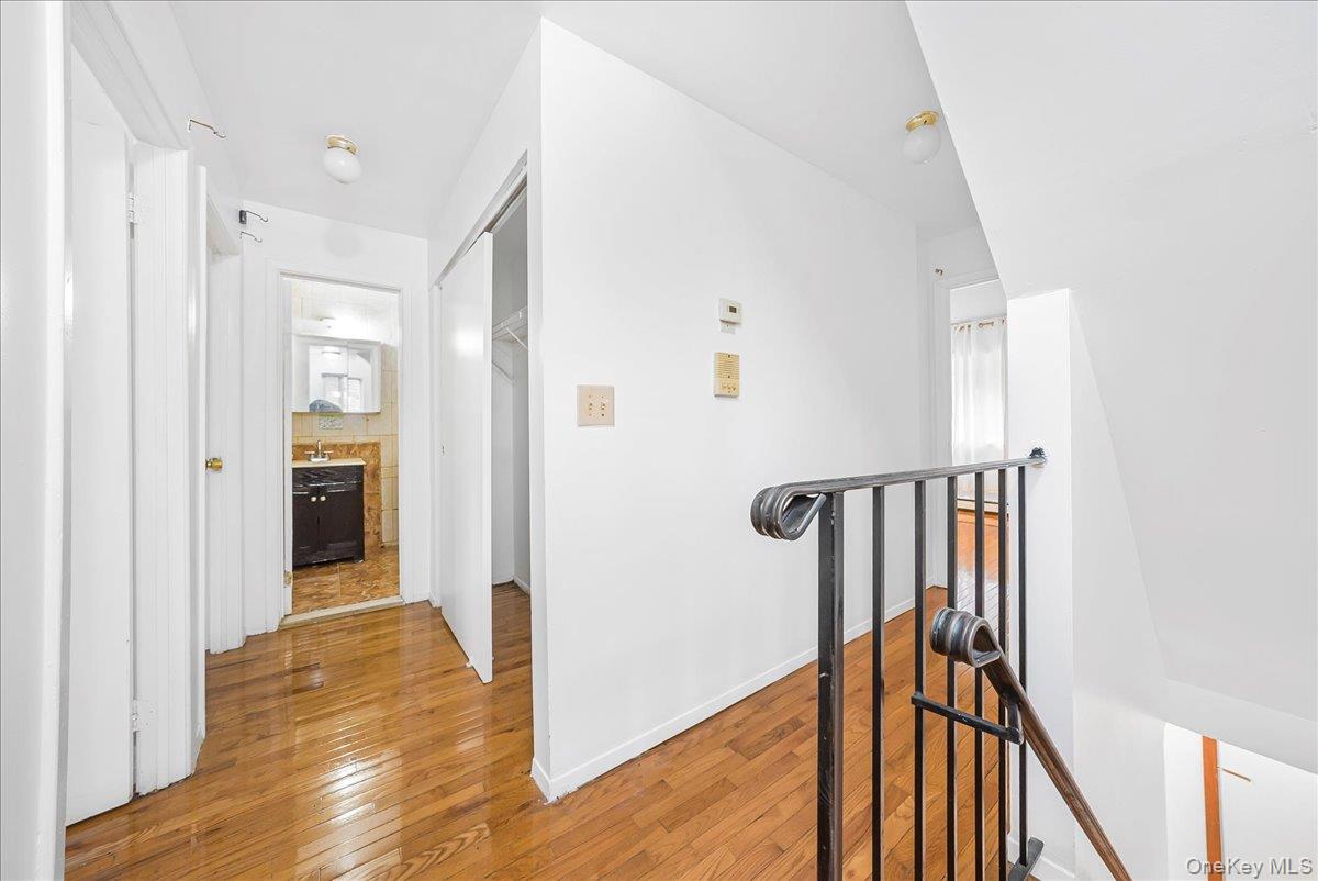 3660 Varian Avenue, Bronx, NY 10466