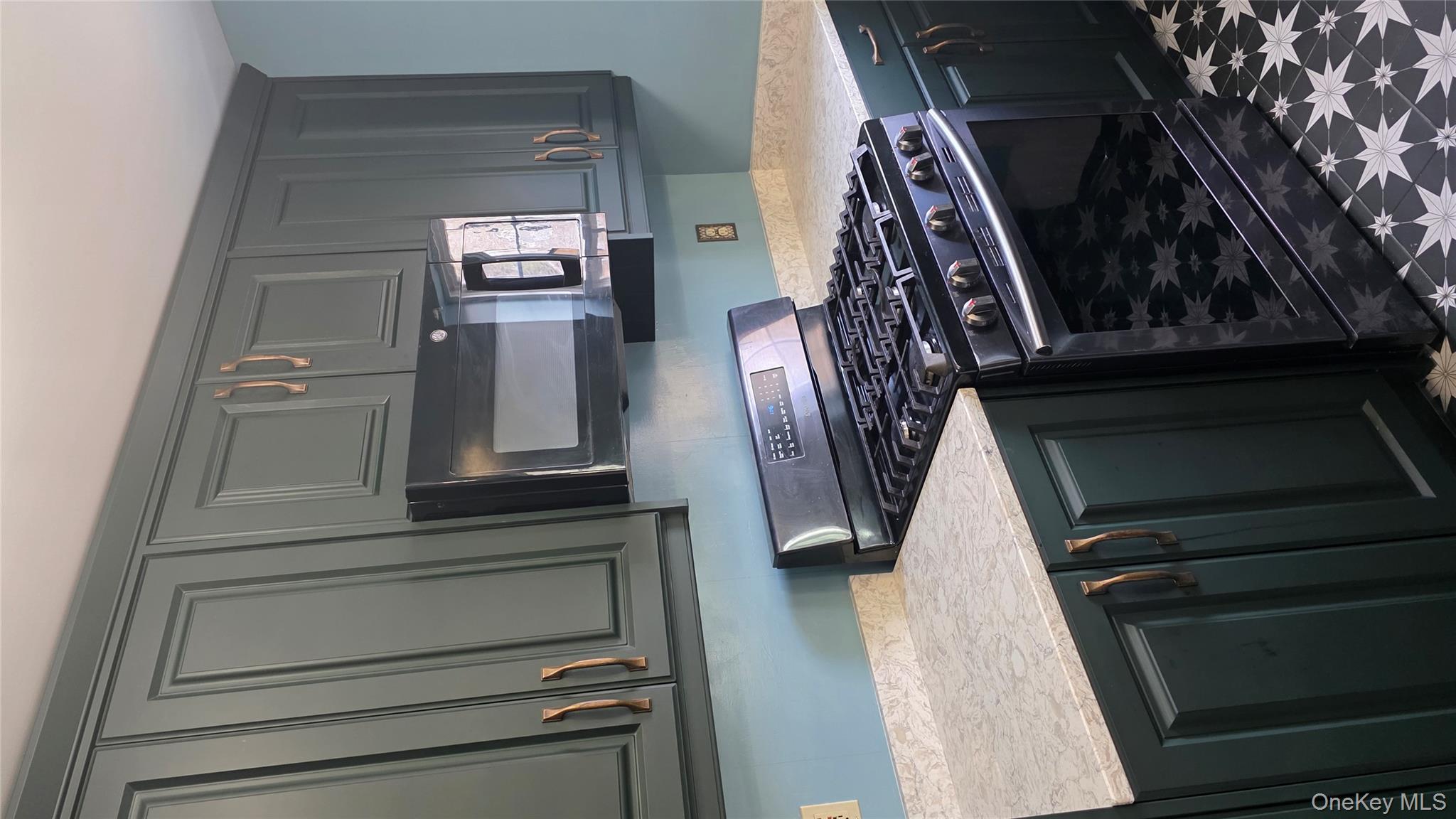 29 Stone Creek Lane, Briarcliff Manor, NY 10510