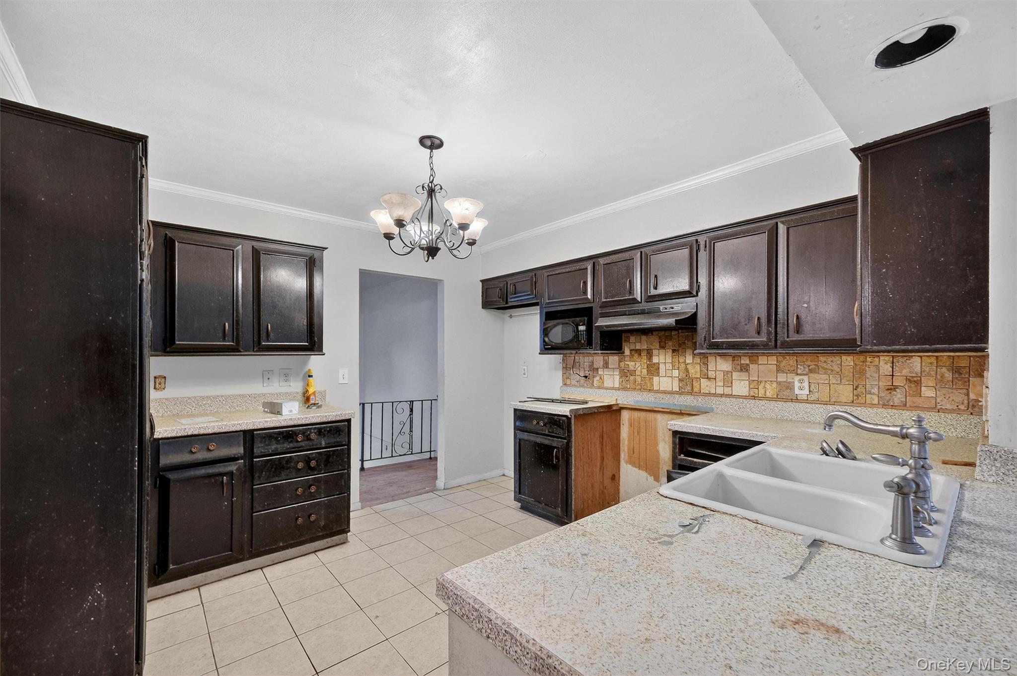 12 Robert Drive, Hyde Park, NY 12538