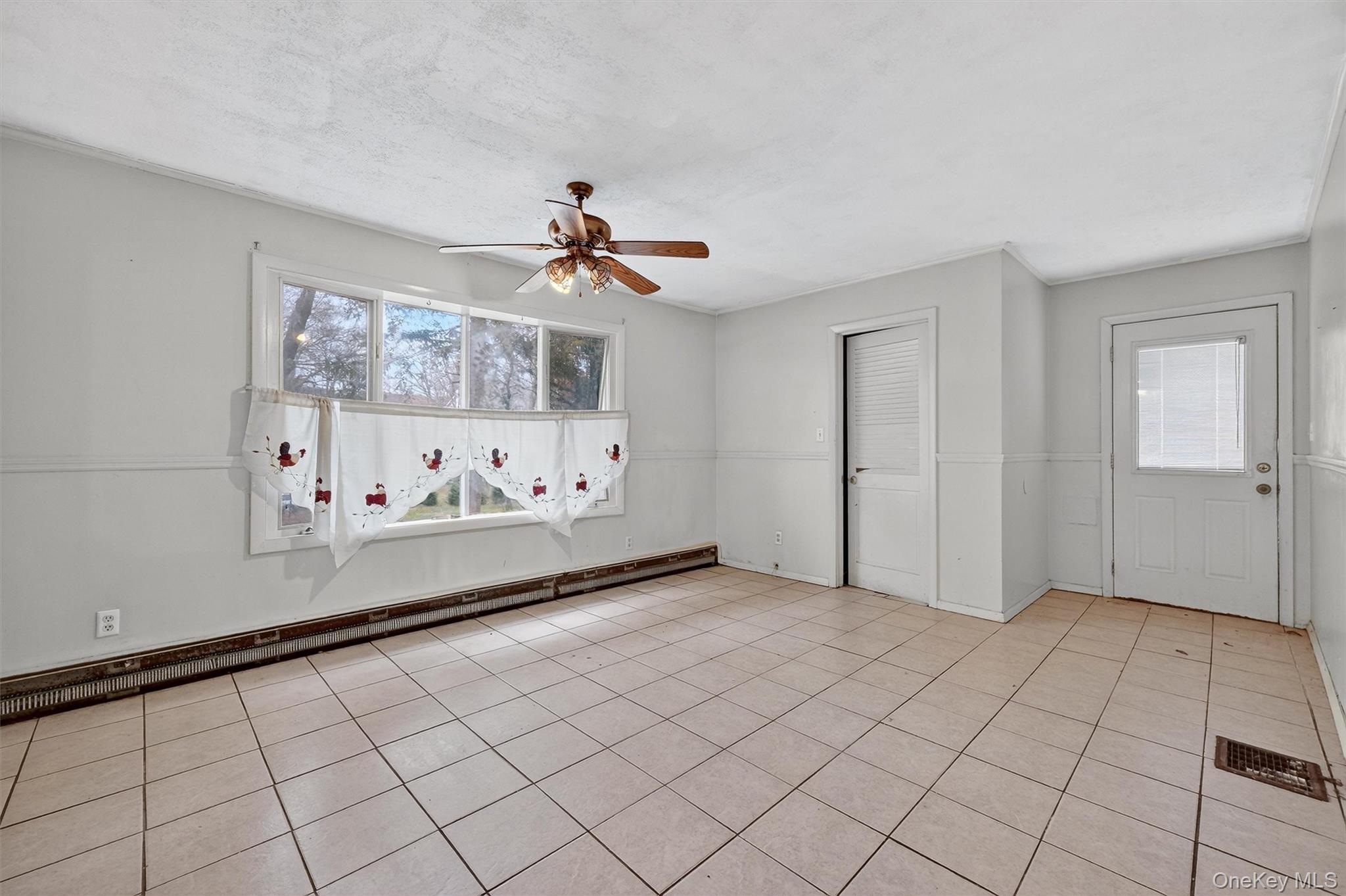 12 Robert Drive, Hyde Park, NY 12538