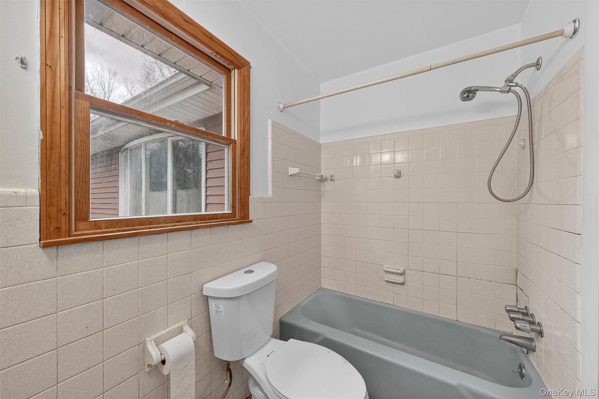 12 Robert Drive, Hyde Park, NY 12538