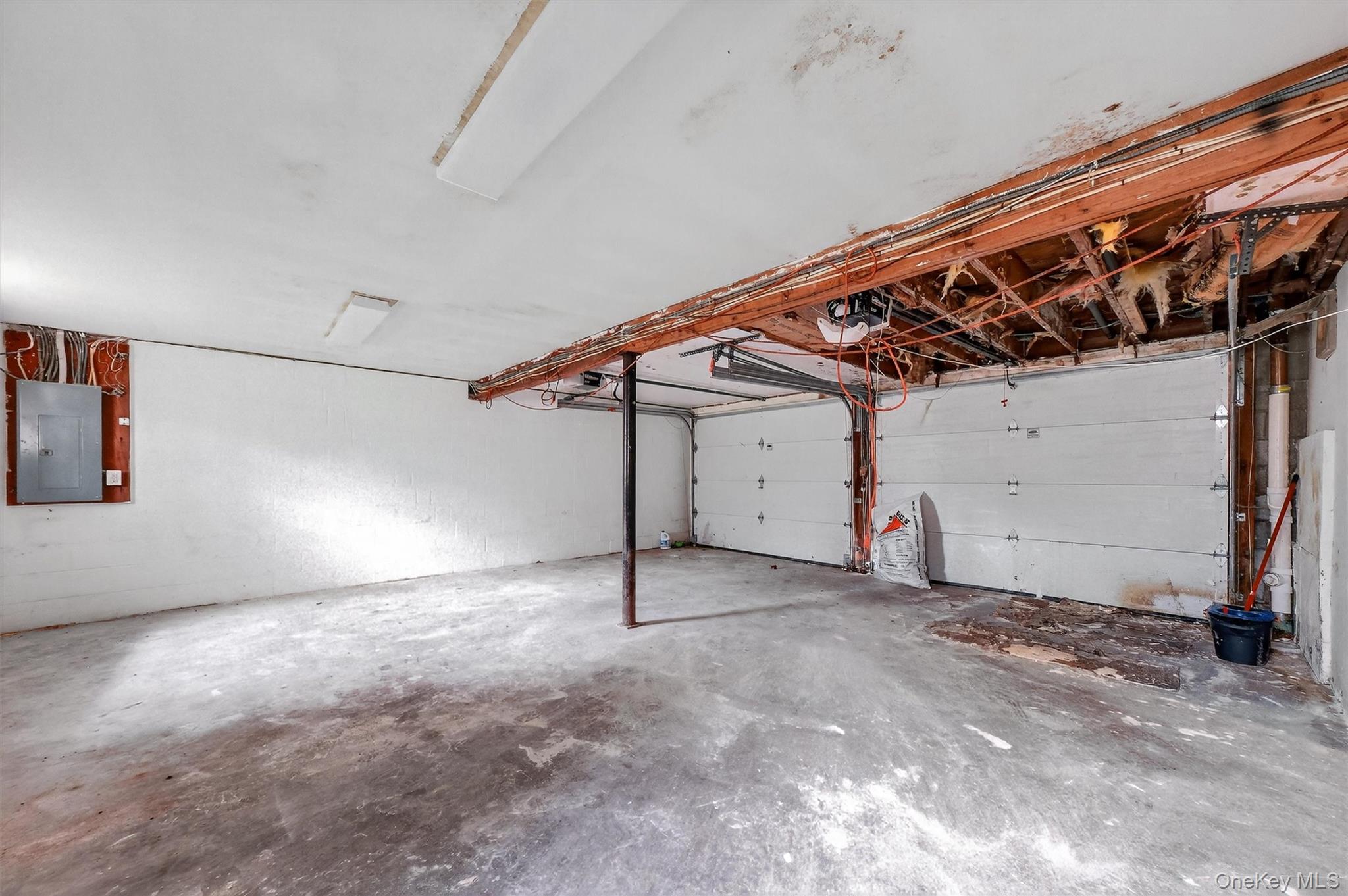 12 Robert Drive, Hyde Park, NY 12538