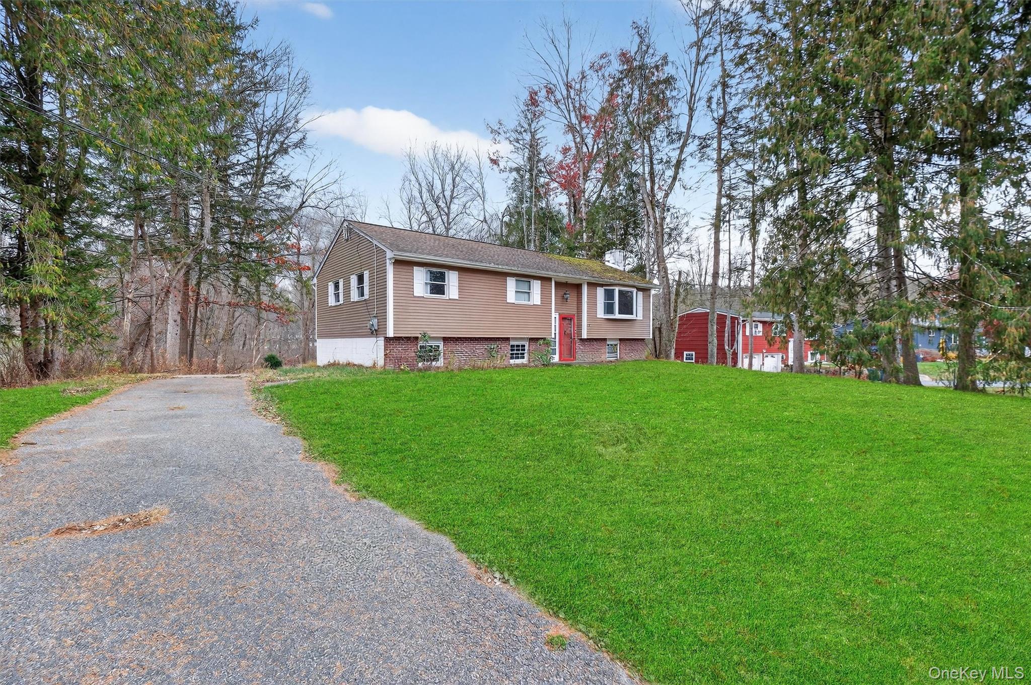 12 Robert Drive, Hyde Park, NY 12538