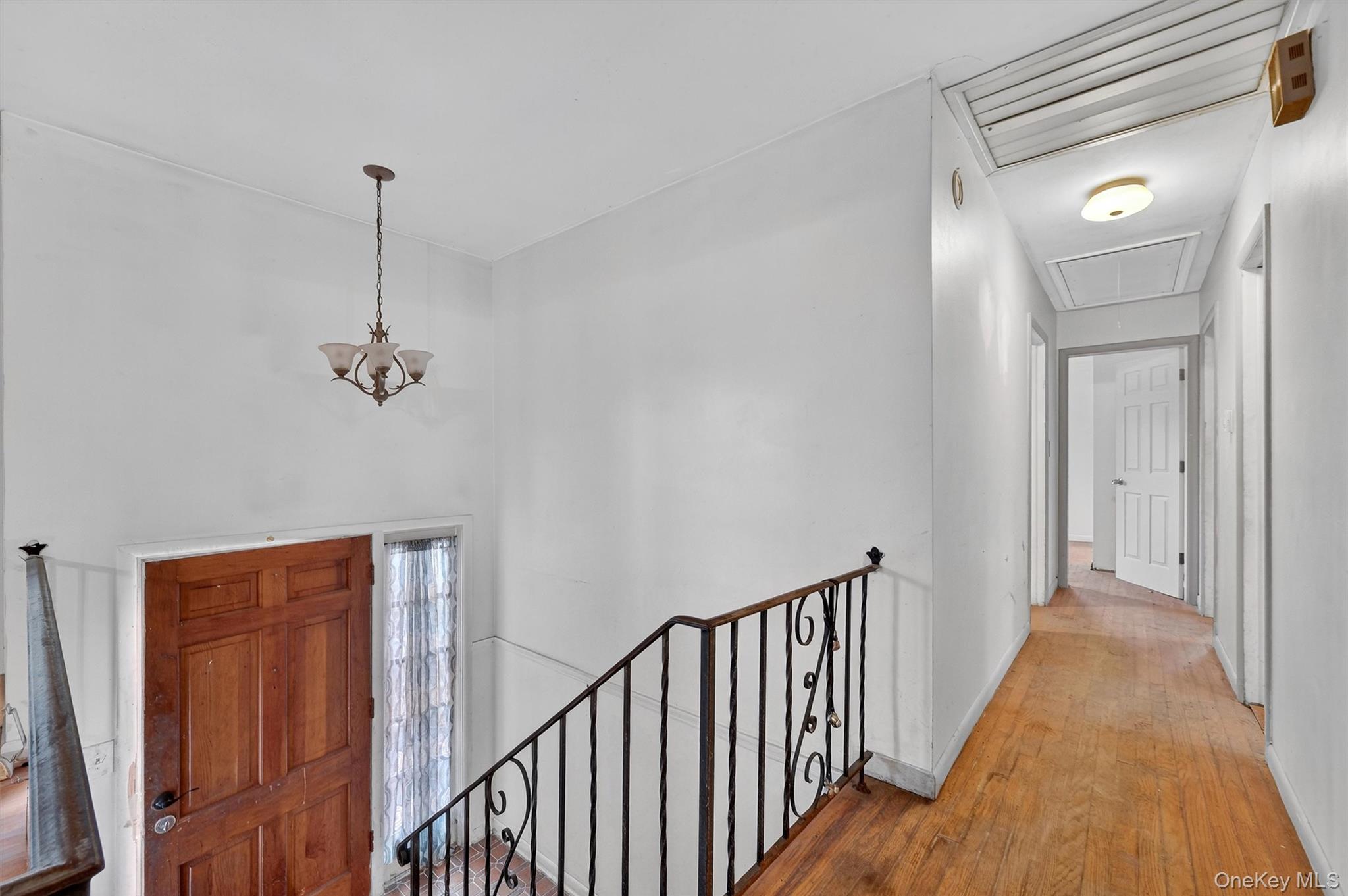 12 Robert Drive, Hyde Park, NY 12538