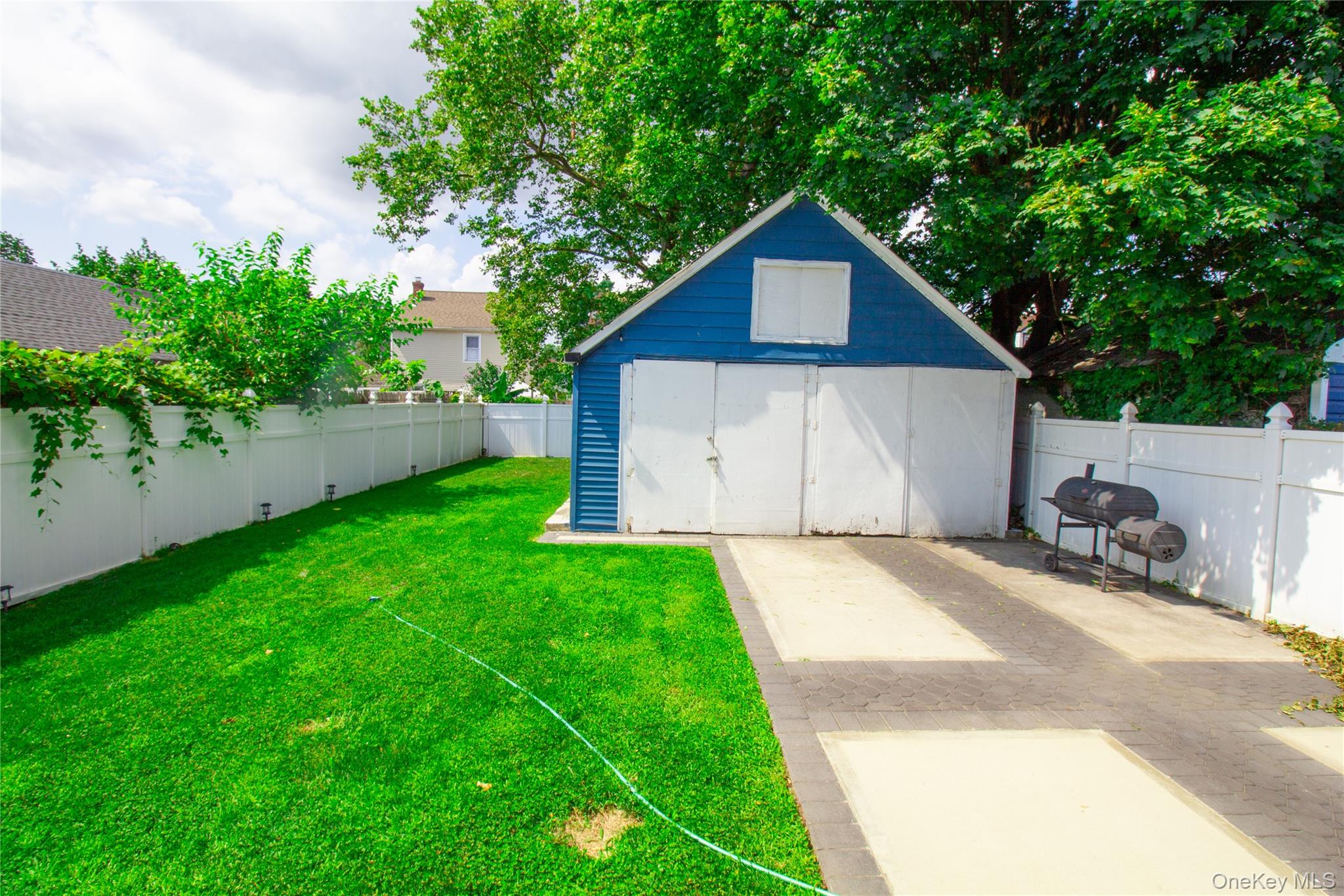 361 E Columbia Street, Hempstead, NY 11550