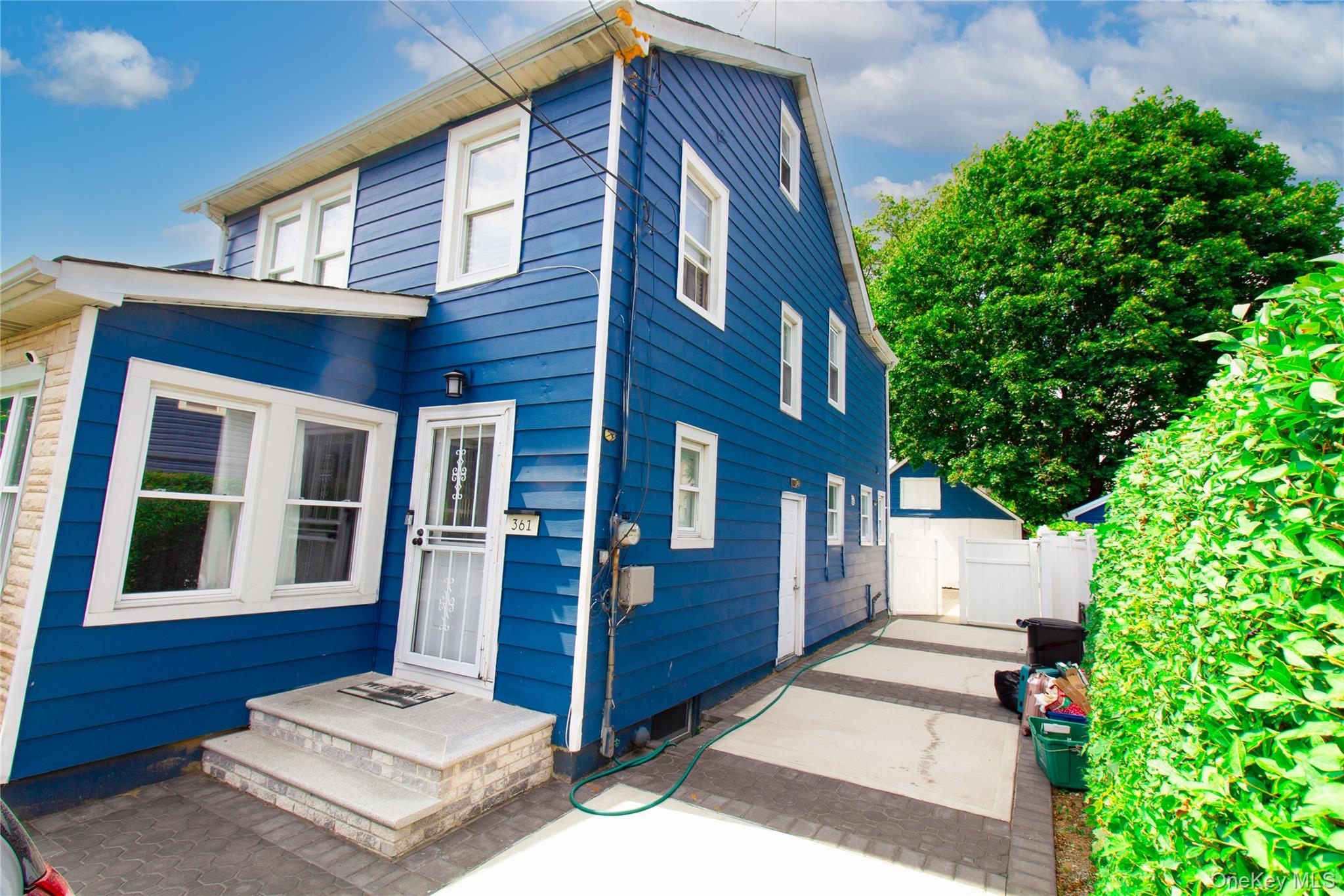 361 E Columbia Street, Hempstead, NY 11550