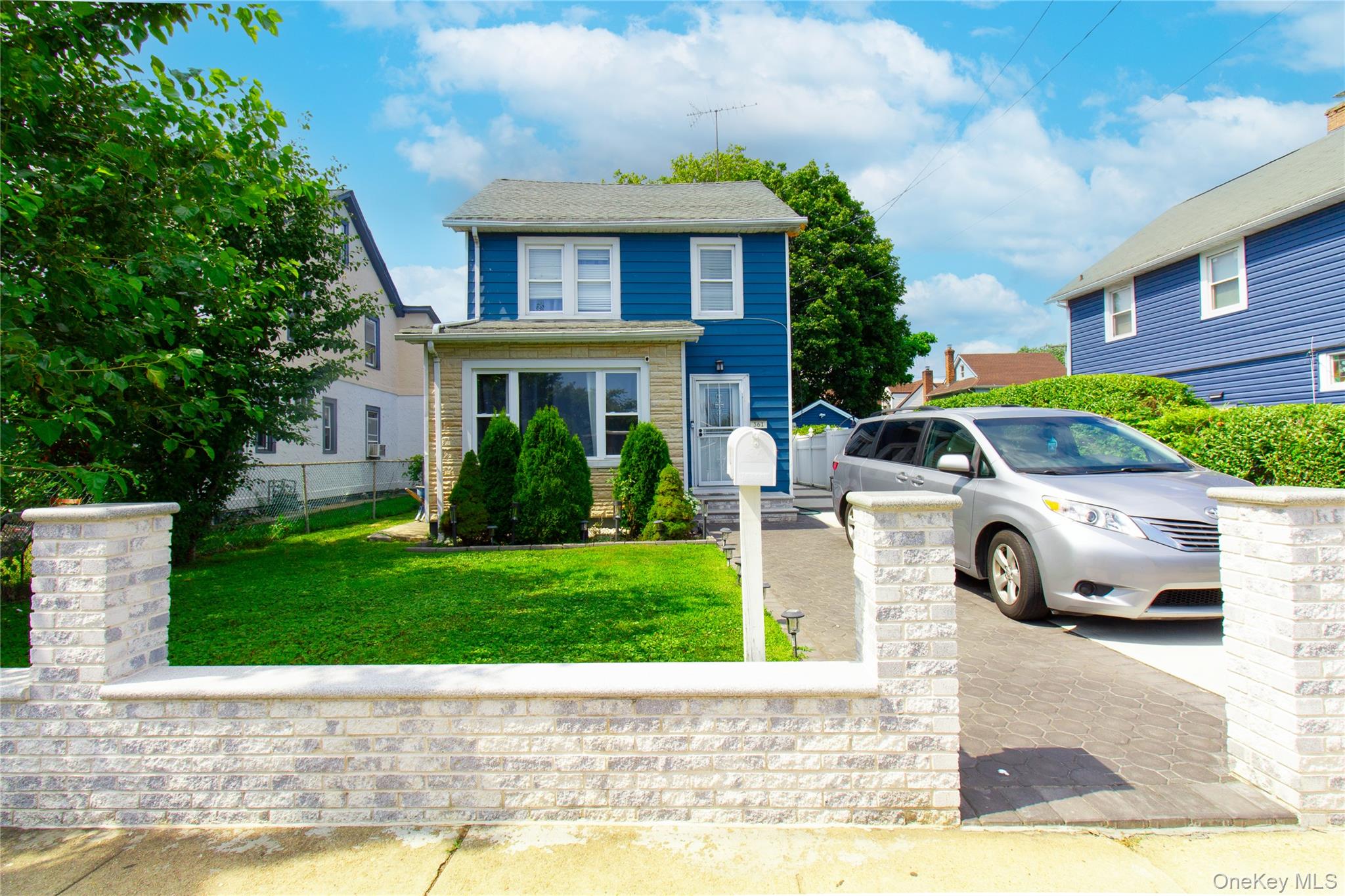 361 E Columbia Street, Hempstead, NY 11550