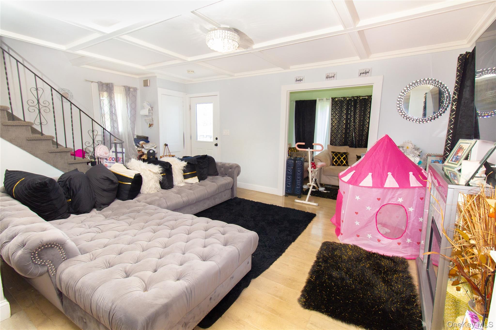 361 E Columbia Street, Hempstead, NY 11550