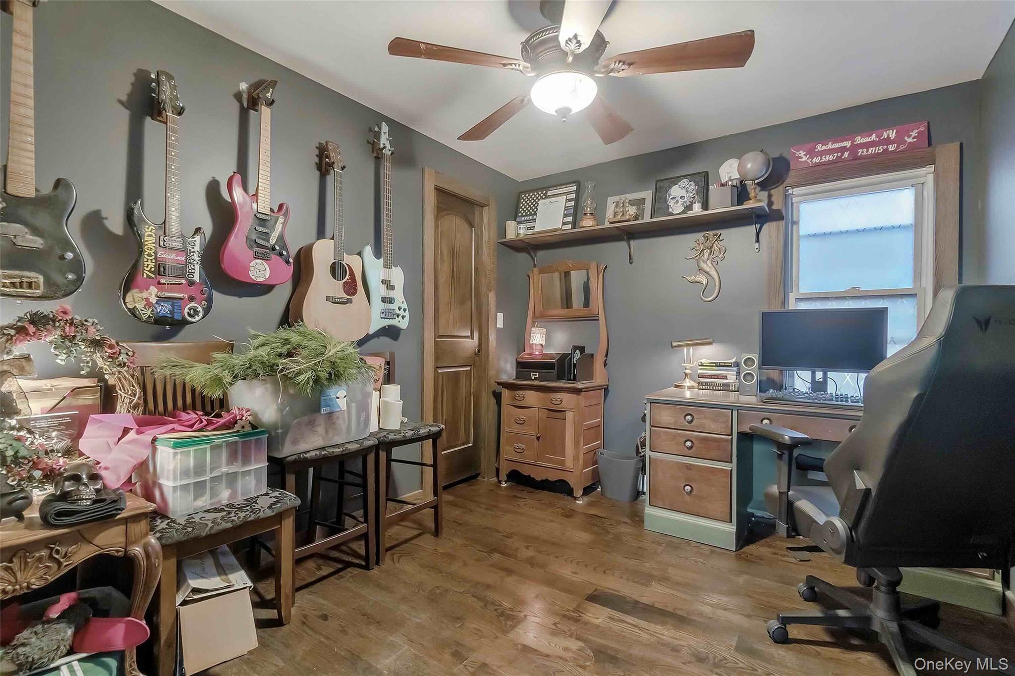 27 W 11th Road, Broad Channel, NY 11693