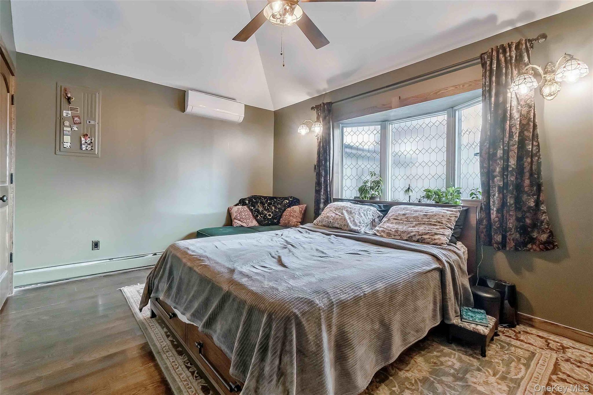 27 W 11th Road, Broad Channel, NY 11693