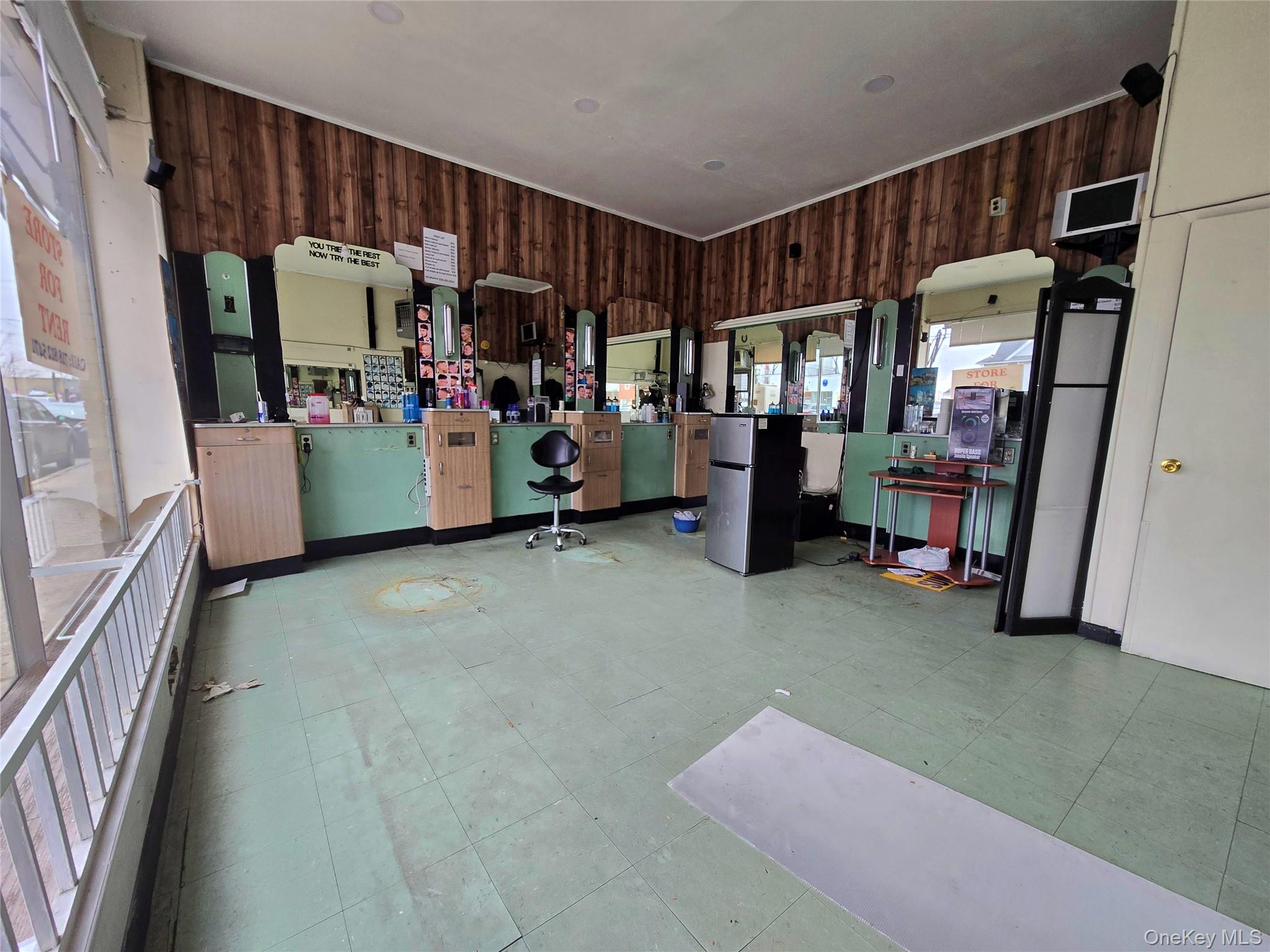 777 W Merrick Road, Valley Stream, NY 11580