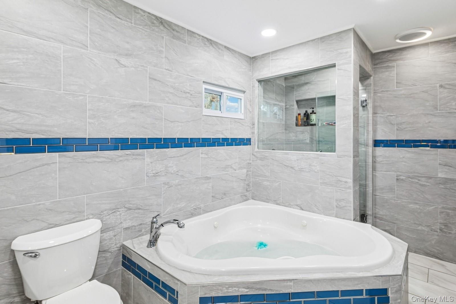 204A Broadway, Massapequa Park, NY 11762