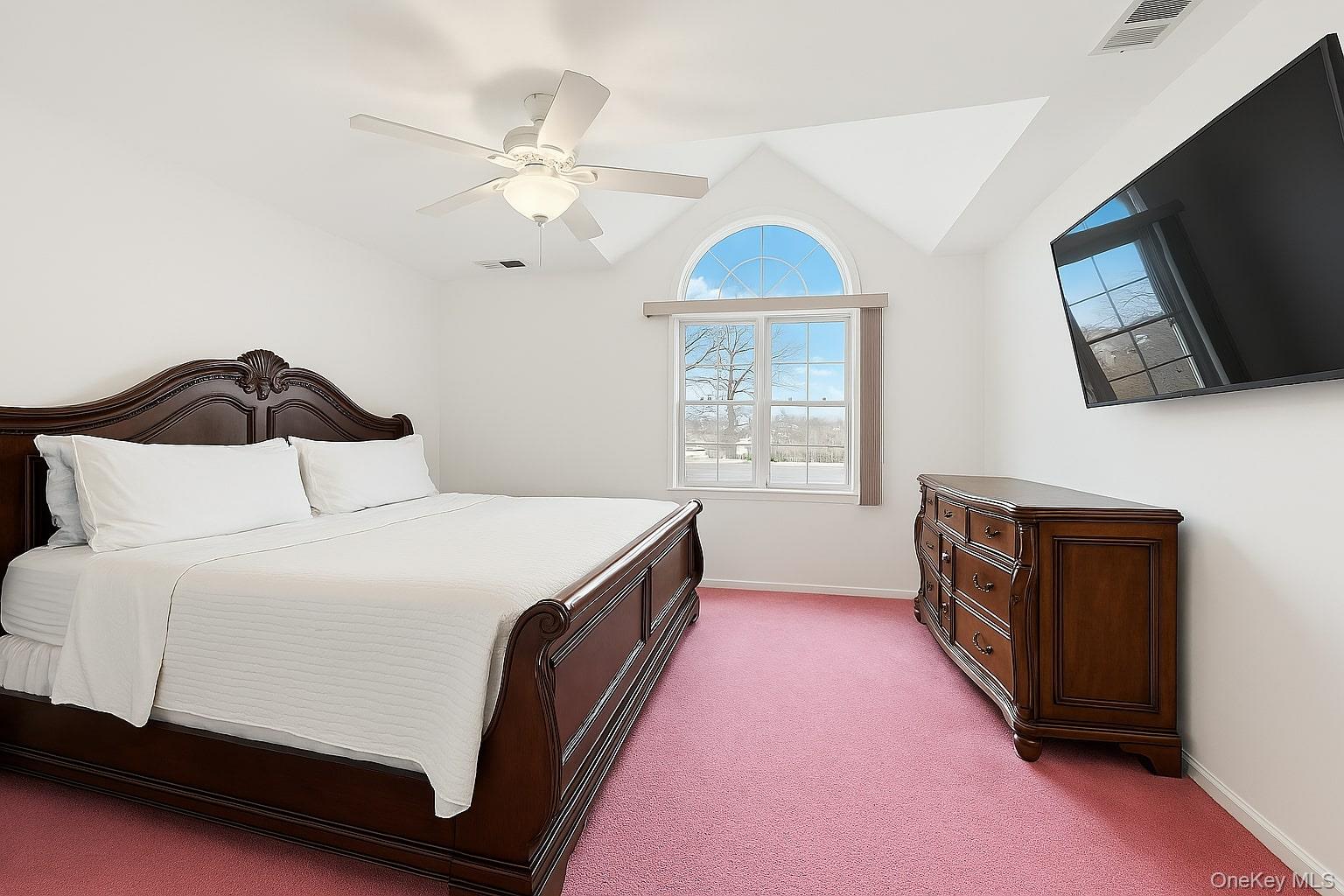 204A Broadway, Massapequa Park, NY 11762