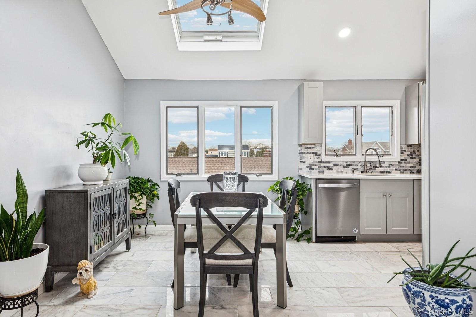 204A Broadway, Massapequa Park, NY 11762