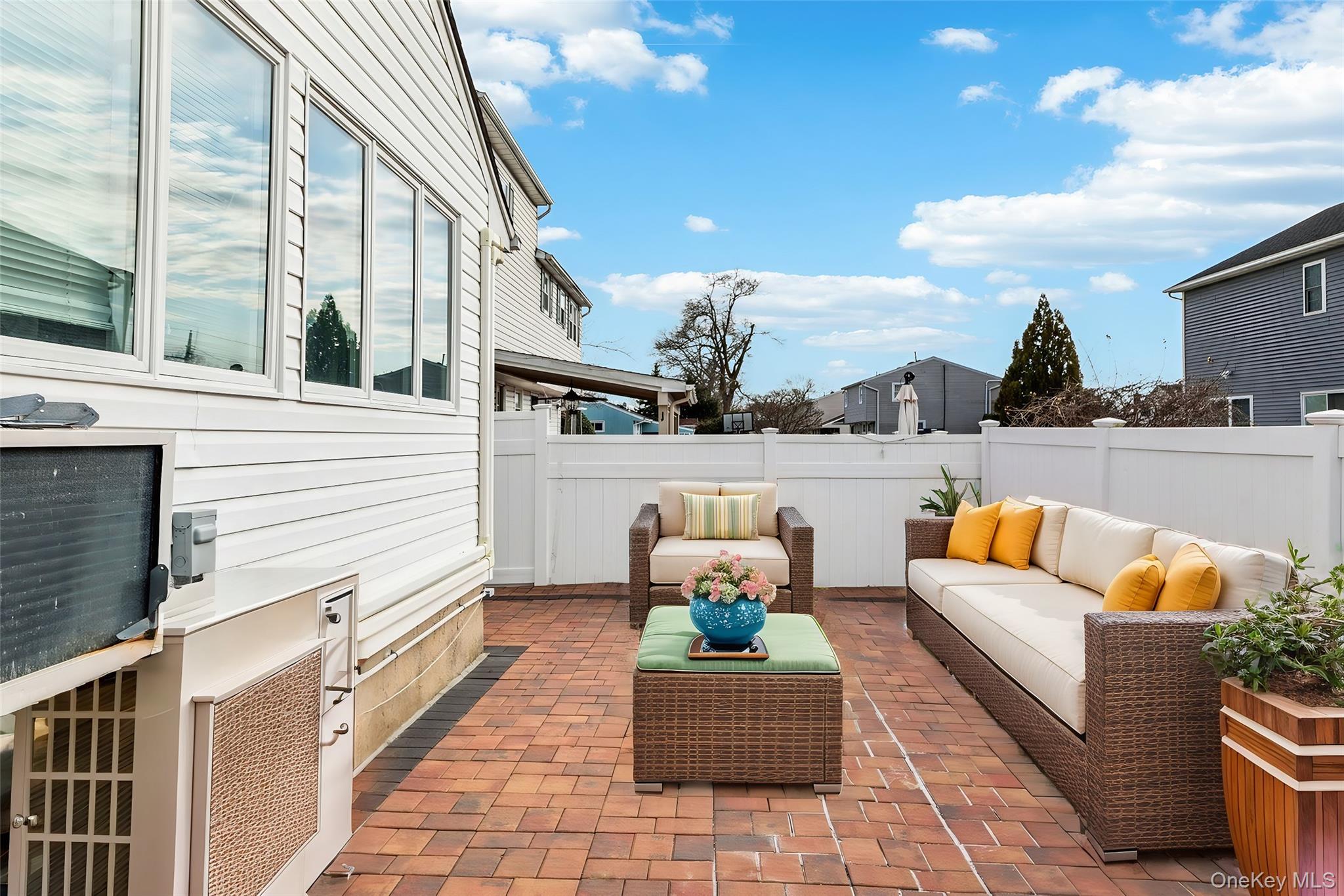 204A Broadway, Massapequa Park, NY 11762