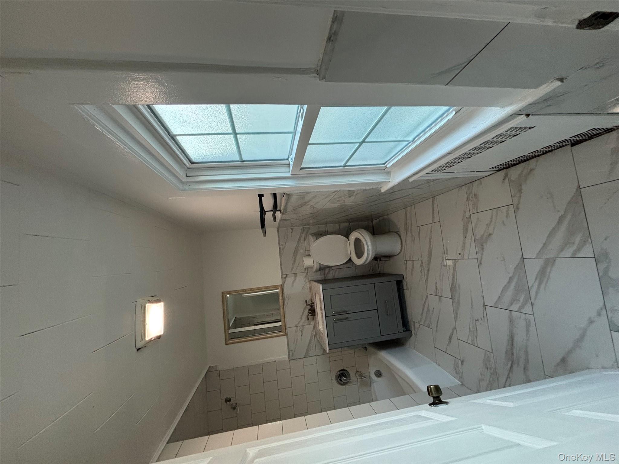 857 Garfield Street # 2nd Fl, Franklin Square, NY 11010