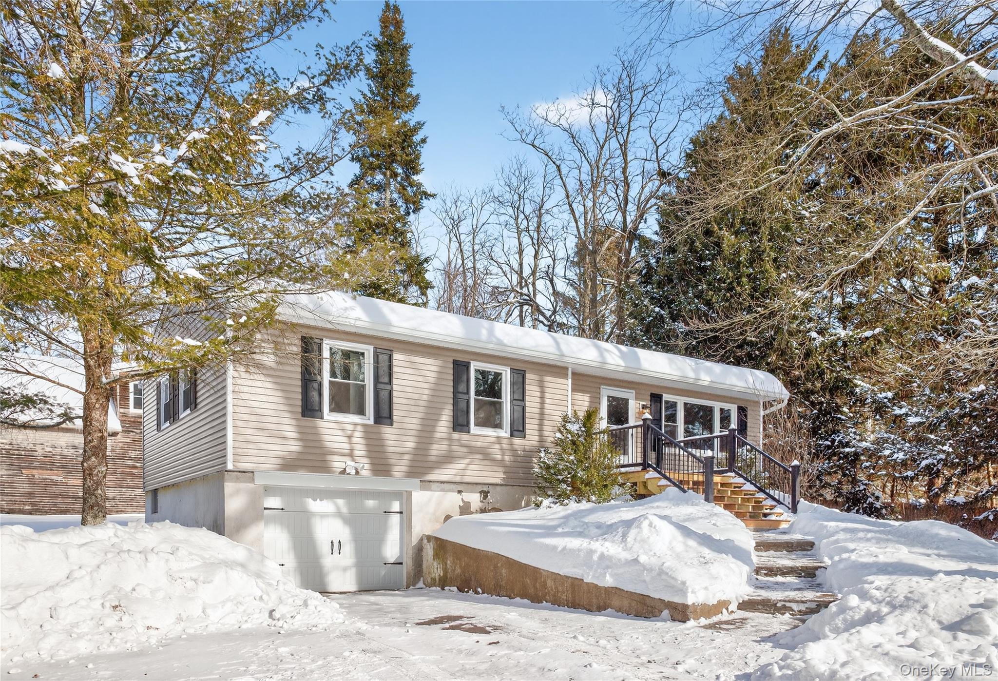 676-678 Oak Summit Road, Millbrook, NY 12545