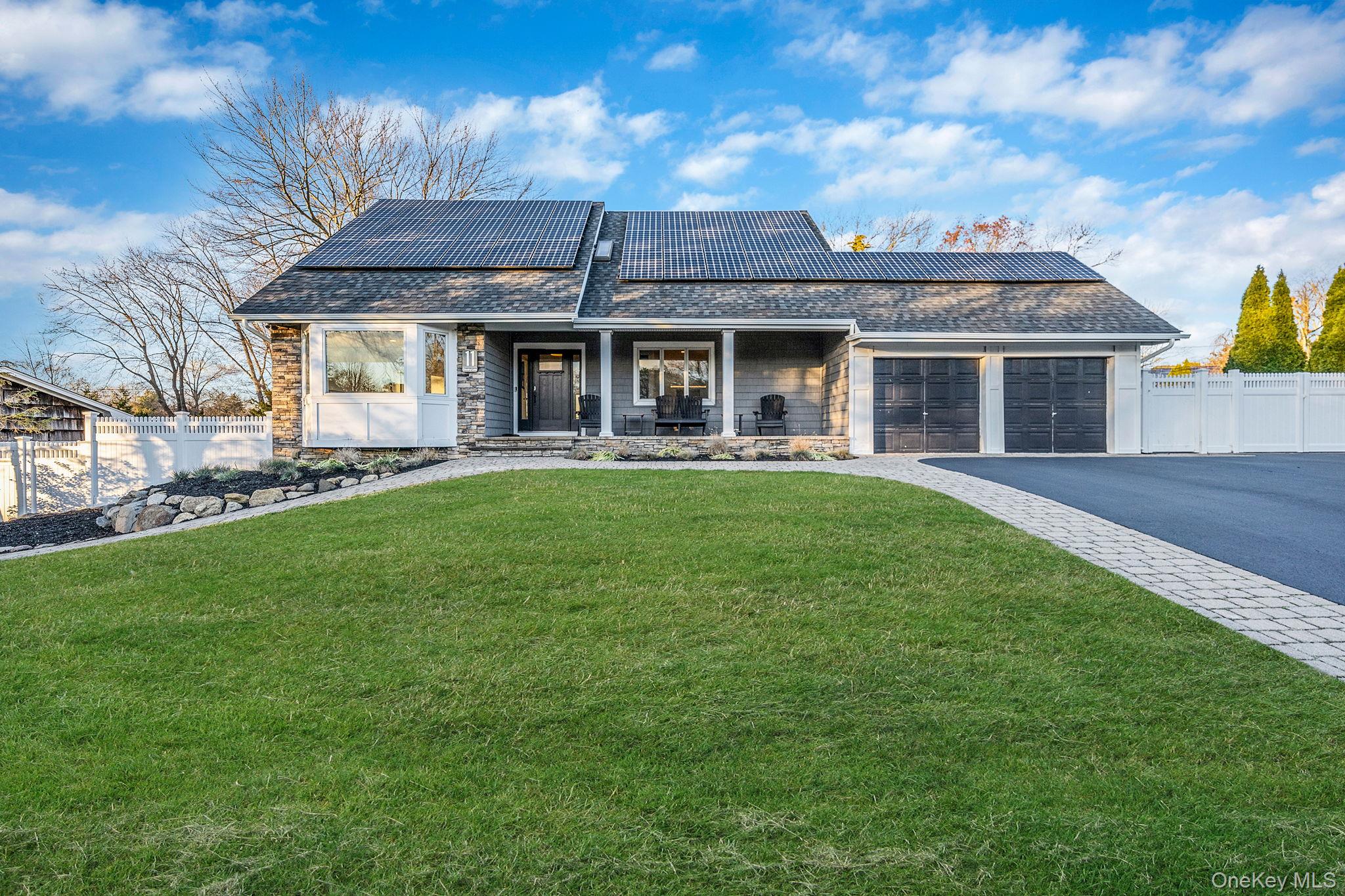 11 Chivalry Lane, Nesconset, NY 11767