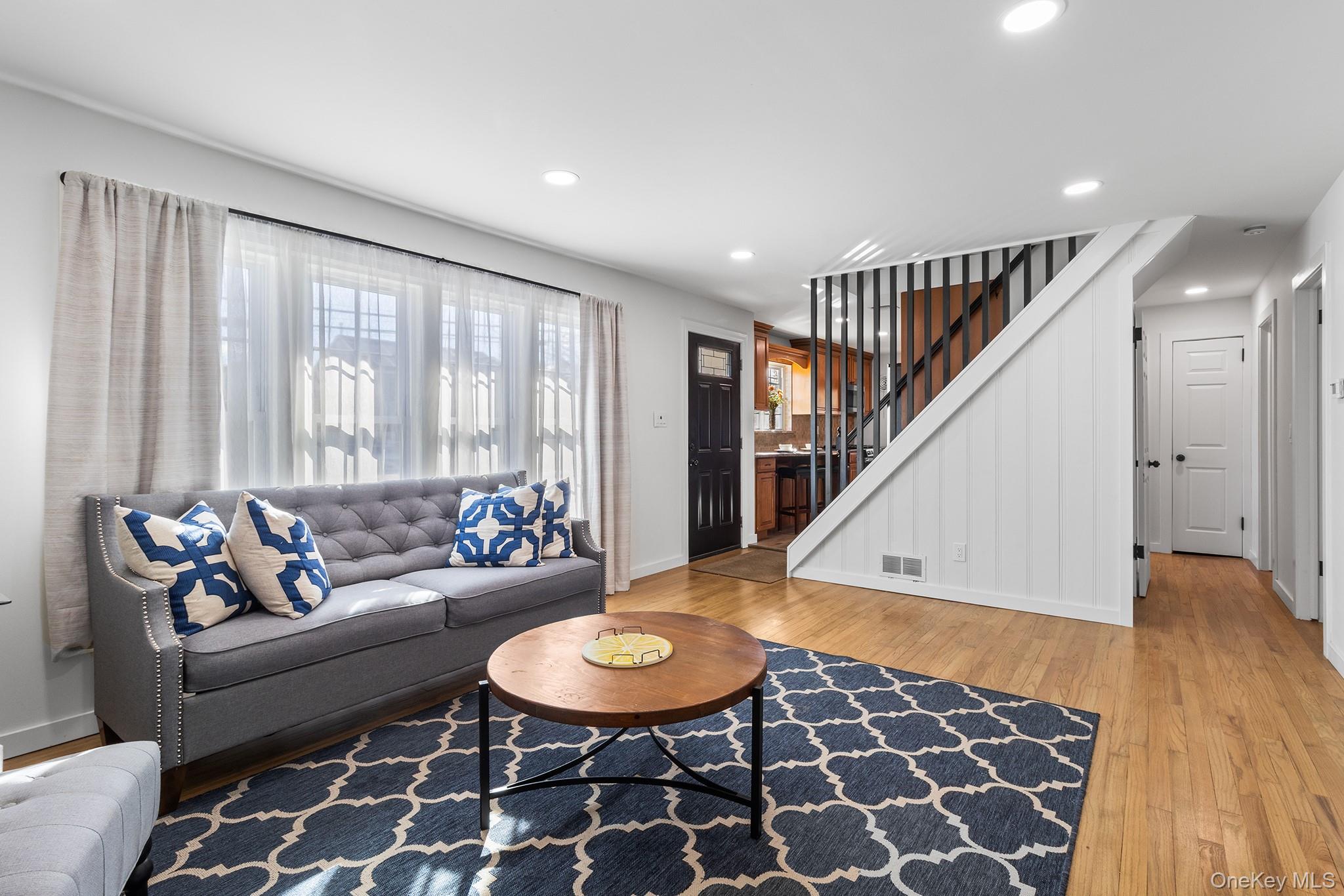 403 15th Street, West Babylon, NY 11704