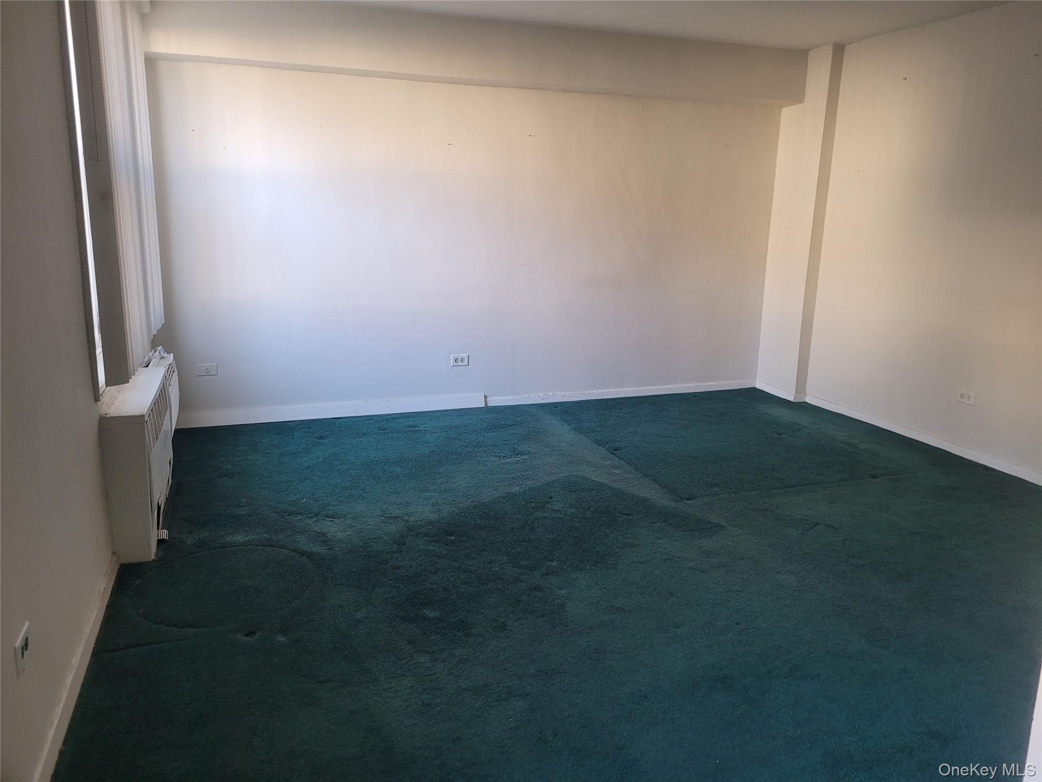 43-25 Douglaston Parkway # 4J, Douglaston, NY 11363