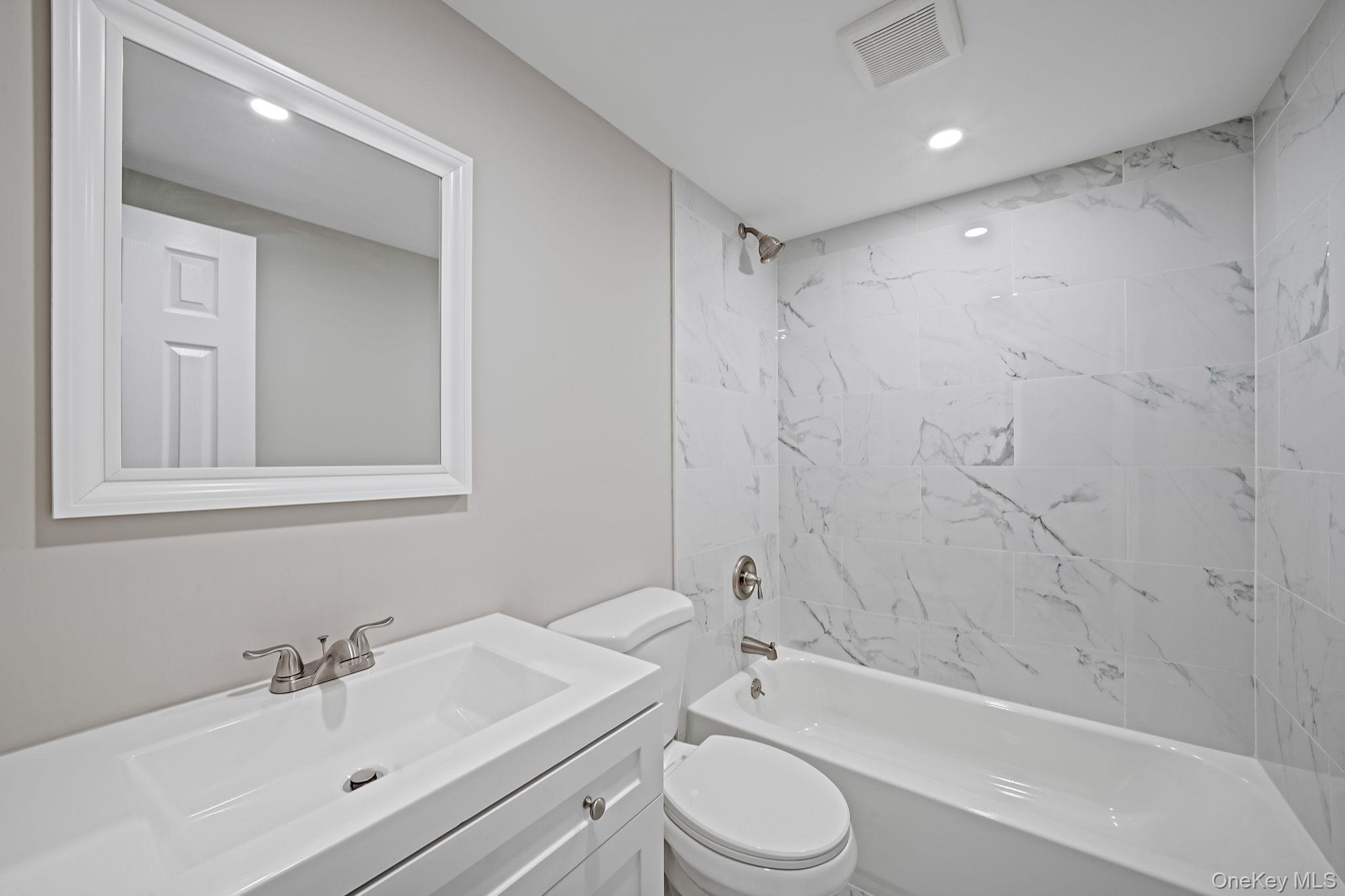 3 Bellrose Avenue, Centereach, NY 11720