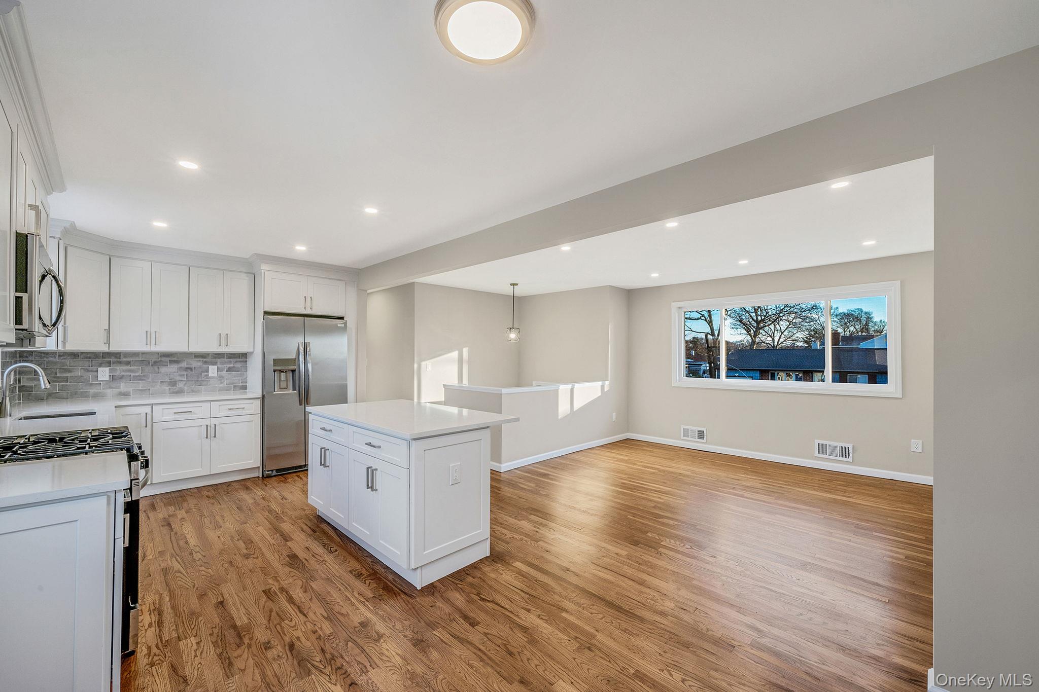 3 Bellrose Avenue, Centereach, NY 11720