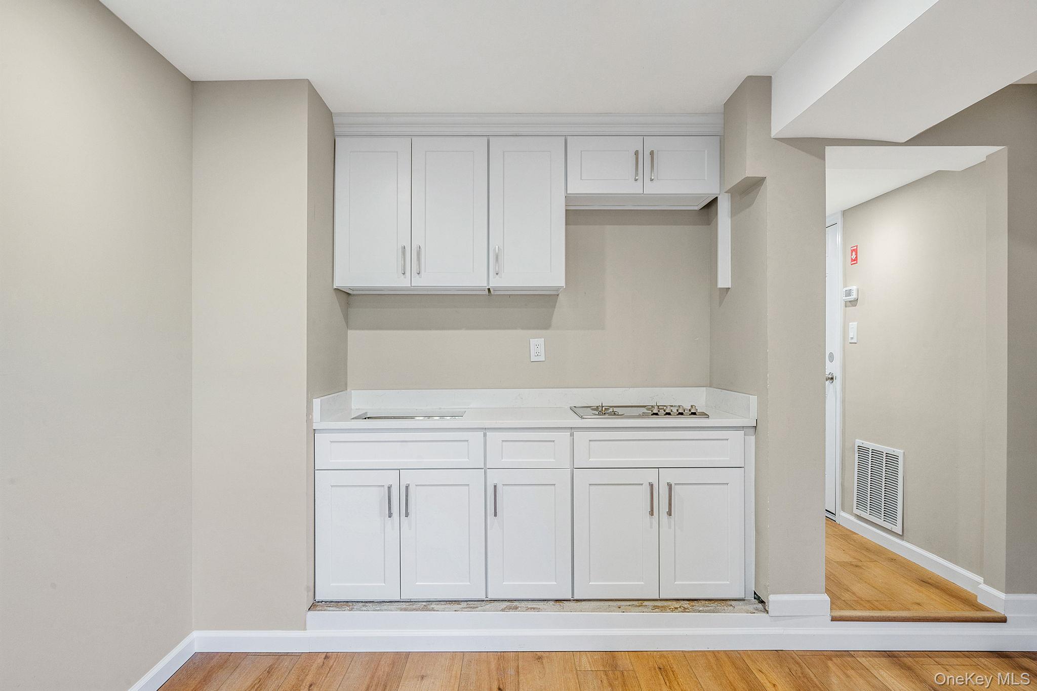 3 Bellrose Avenue, Centereach, NY 11720