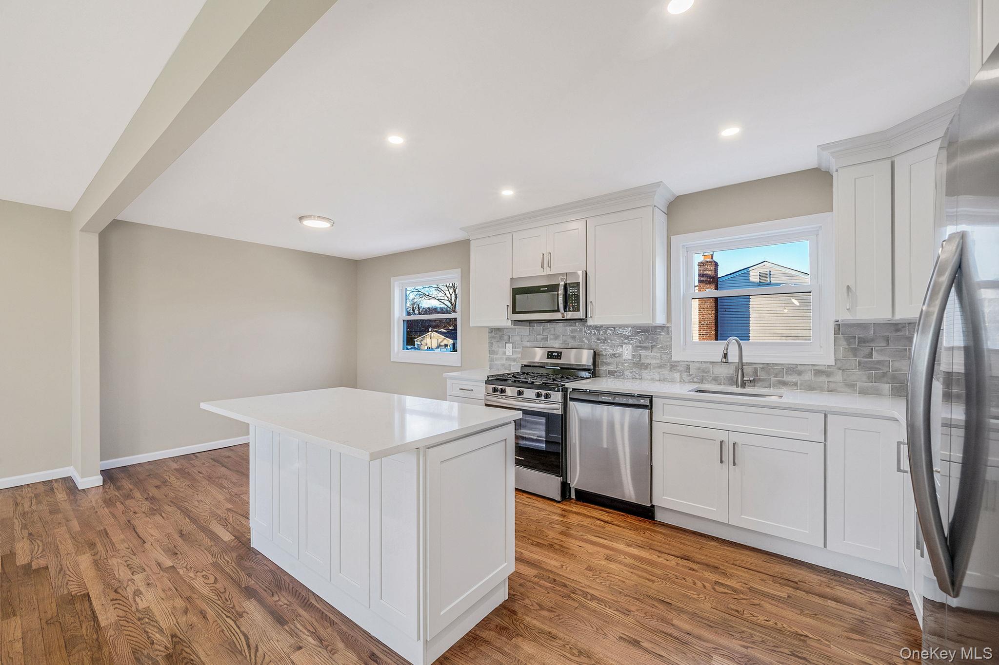 3 Bellrose Avenue, Centereach, NY 11720