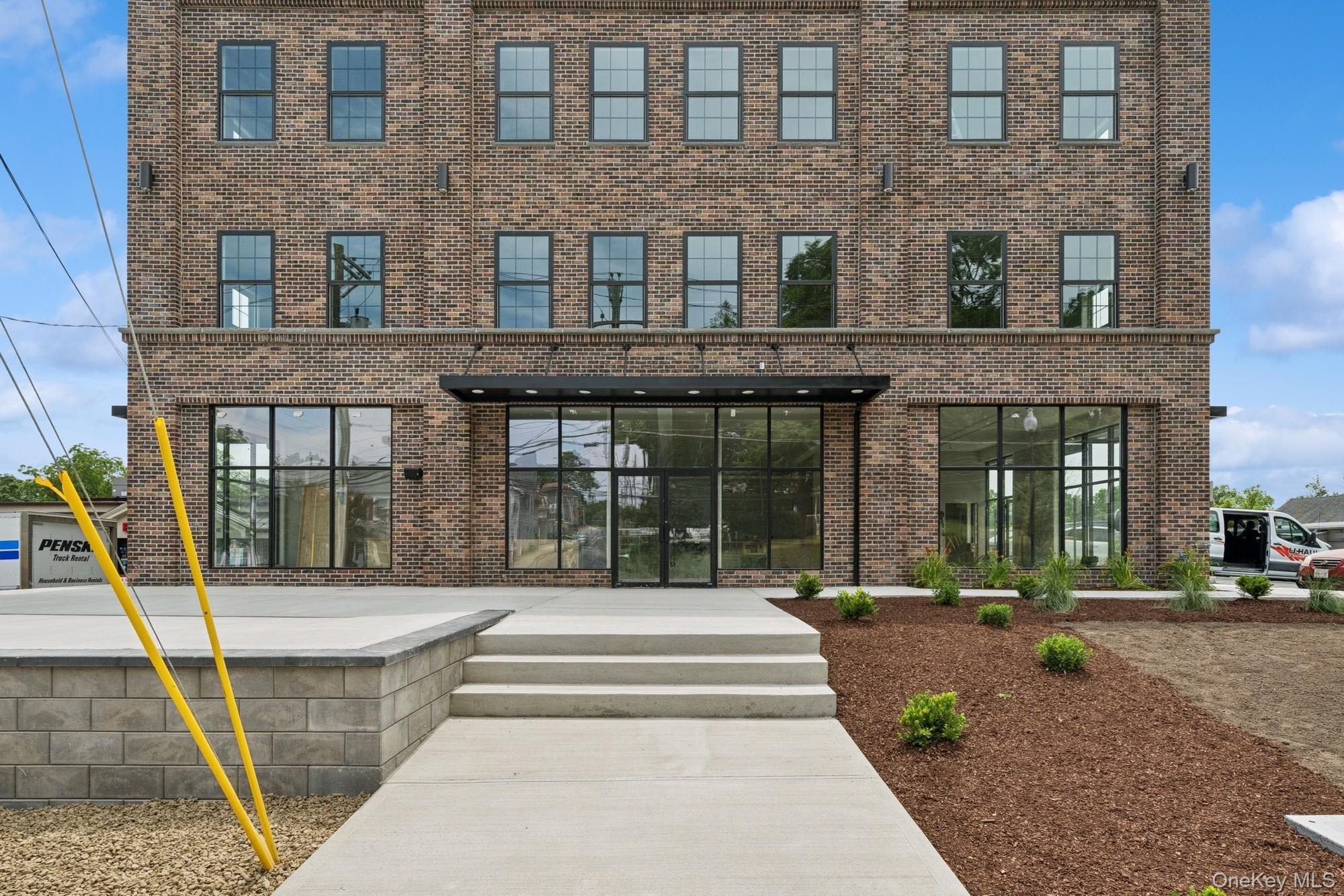 153 Greenwich Avenue # 205, Goshen, NY 10924