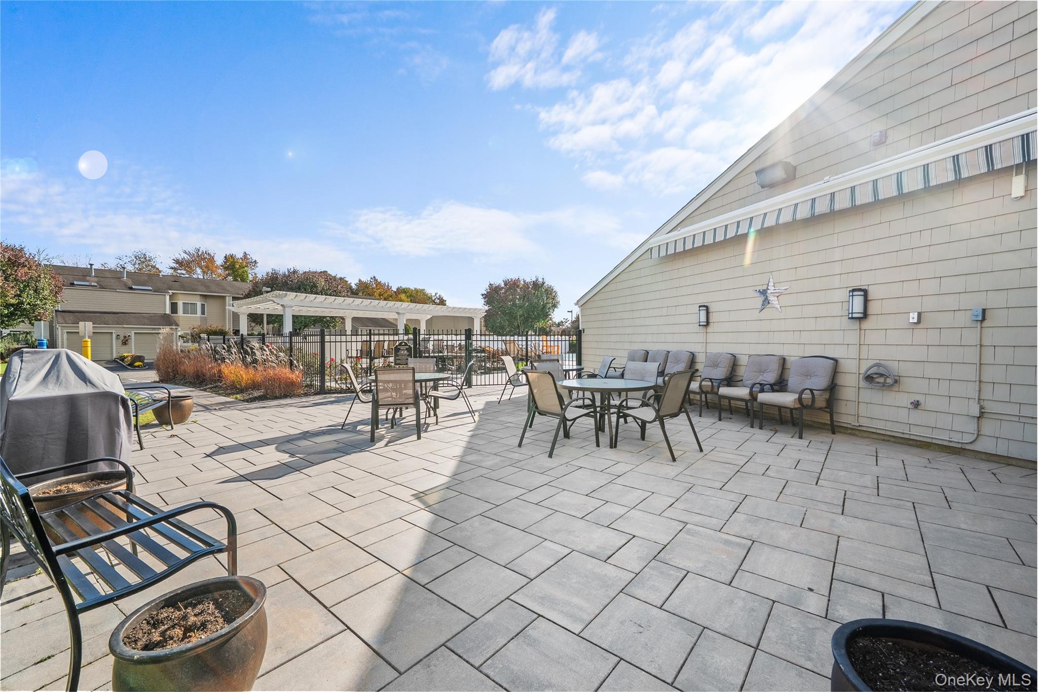 21 Doral Lane, Bay Shore, NY 11706